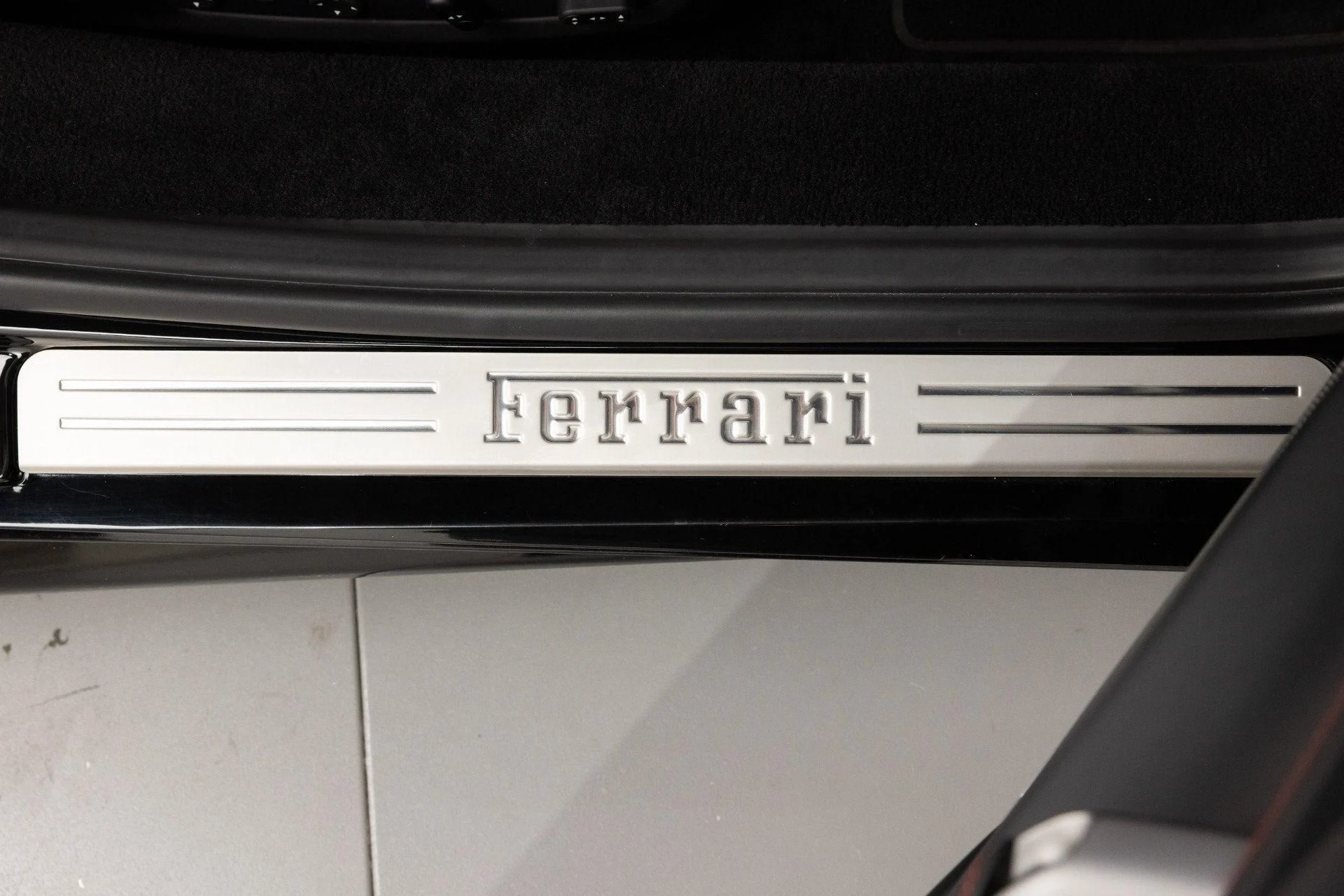 mph069_2388720055_Used_2017_Ferrari_488_Spider_1787836798_6c414726f3