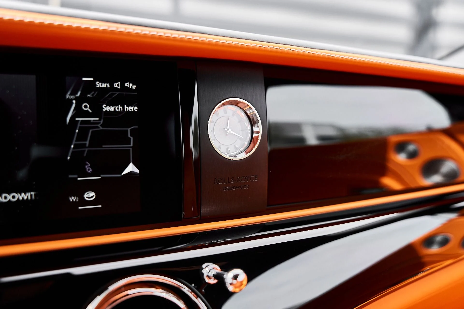 mph069_2417225159_Used_2025_Rolls_Royce_Spectre_Base_1775928299_76032c68f4