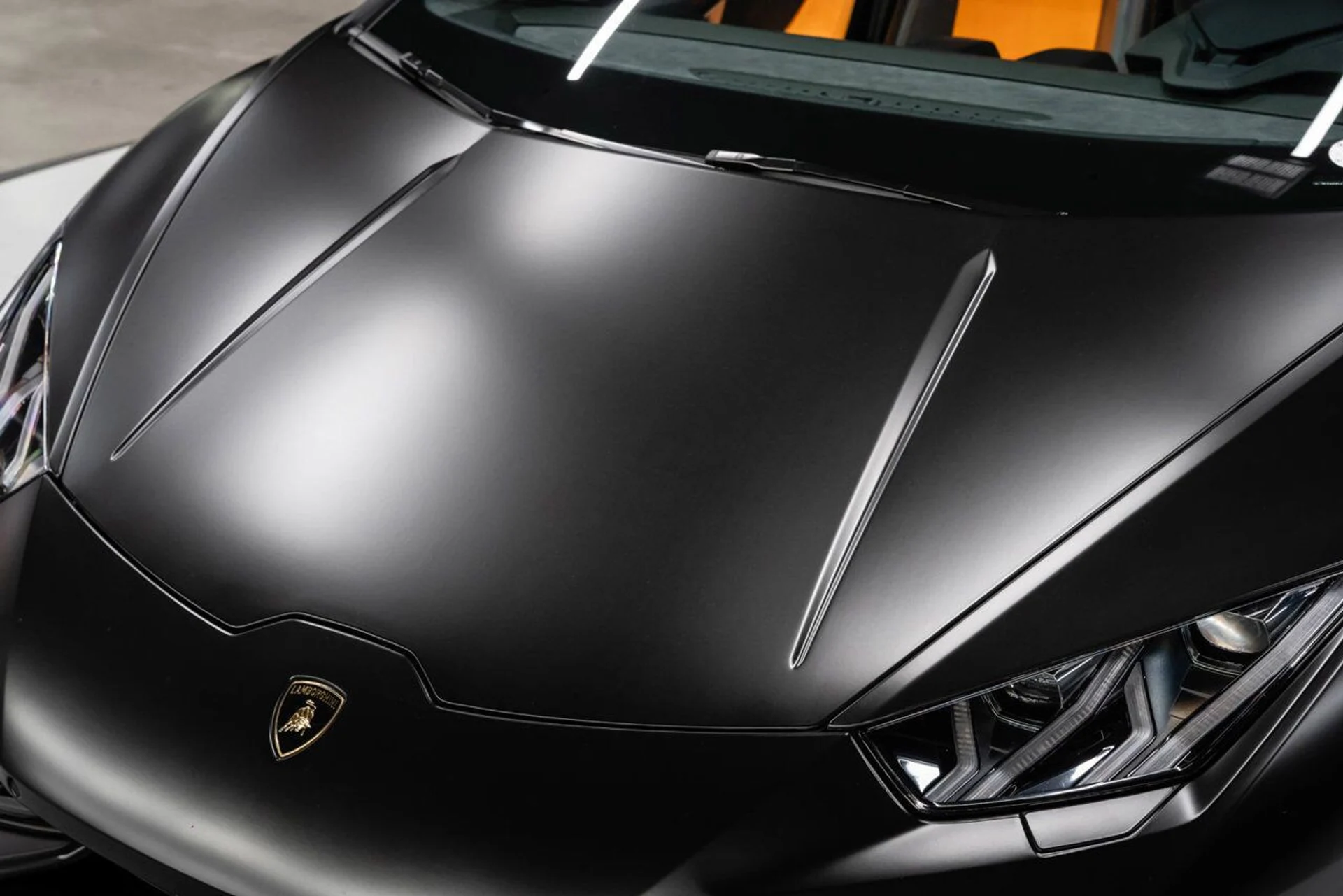 mph069_2433611950_lamborghini_huracan_2016_7ba0fb49f4