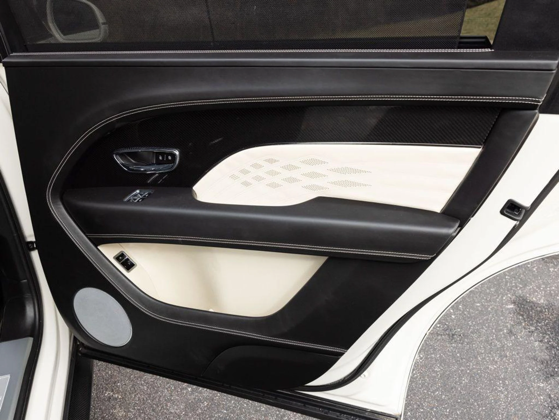 mph069_2458586325_492619448_6986044a180868074e36c6cb_514558b0de