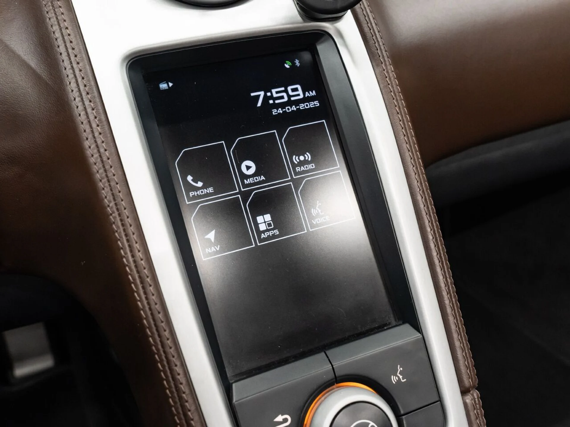 mph069_2483319692_mclaren_mp4_12c_2014_d486cf0814