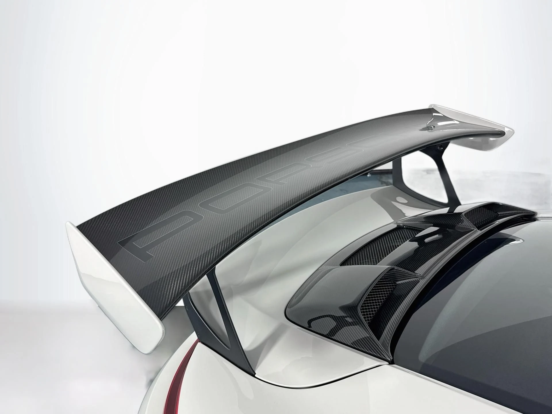 mph069_2512814794_Used_2018_Porsche_911_GT_2_RS_1790873199_482451108c