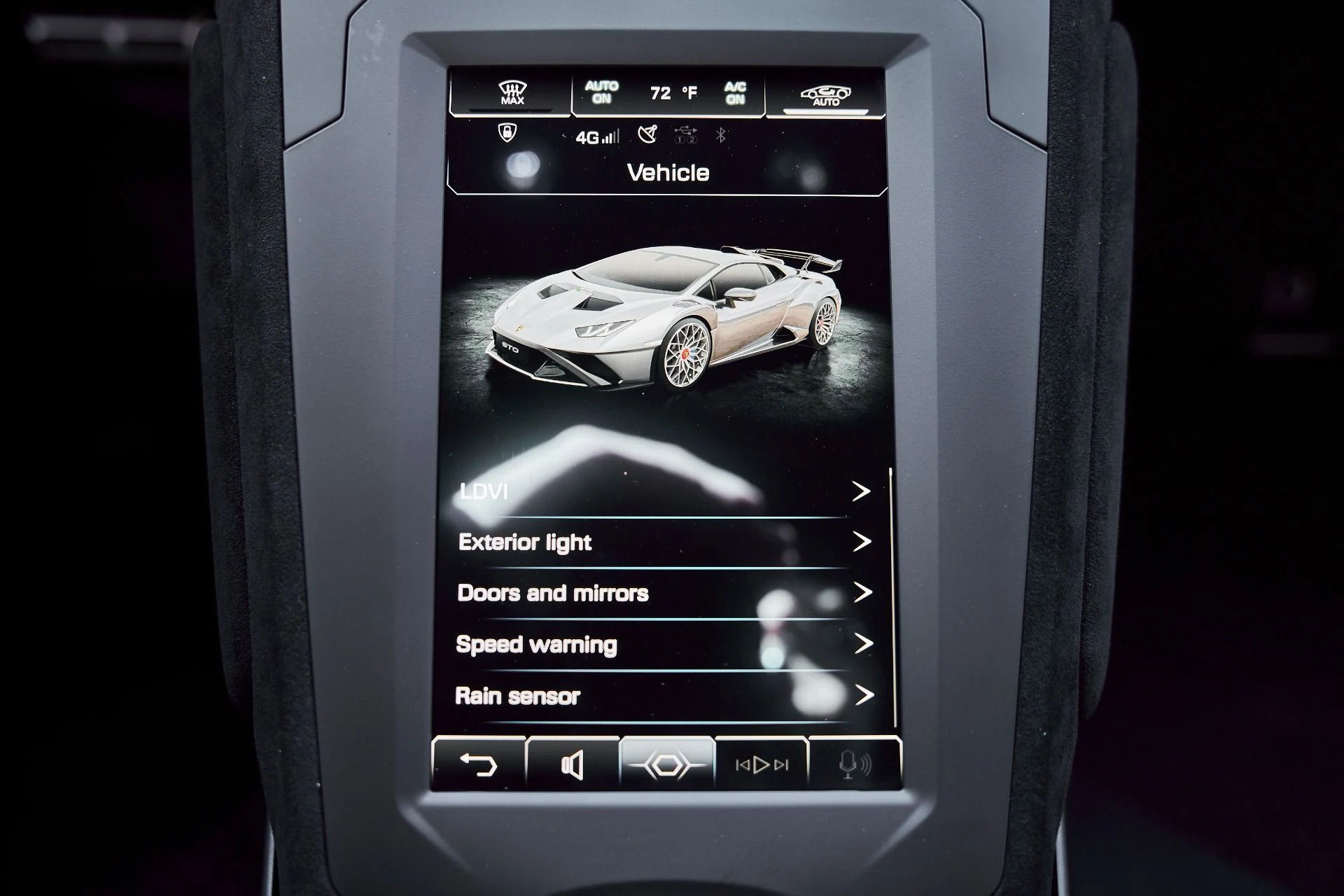 mph069_2532194823_Used_2023_Lamborghini_Huracan_STO_Base_1771381326_f39197aed9