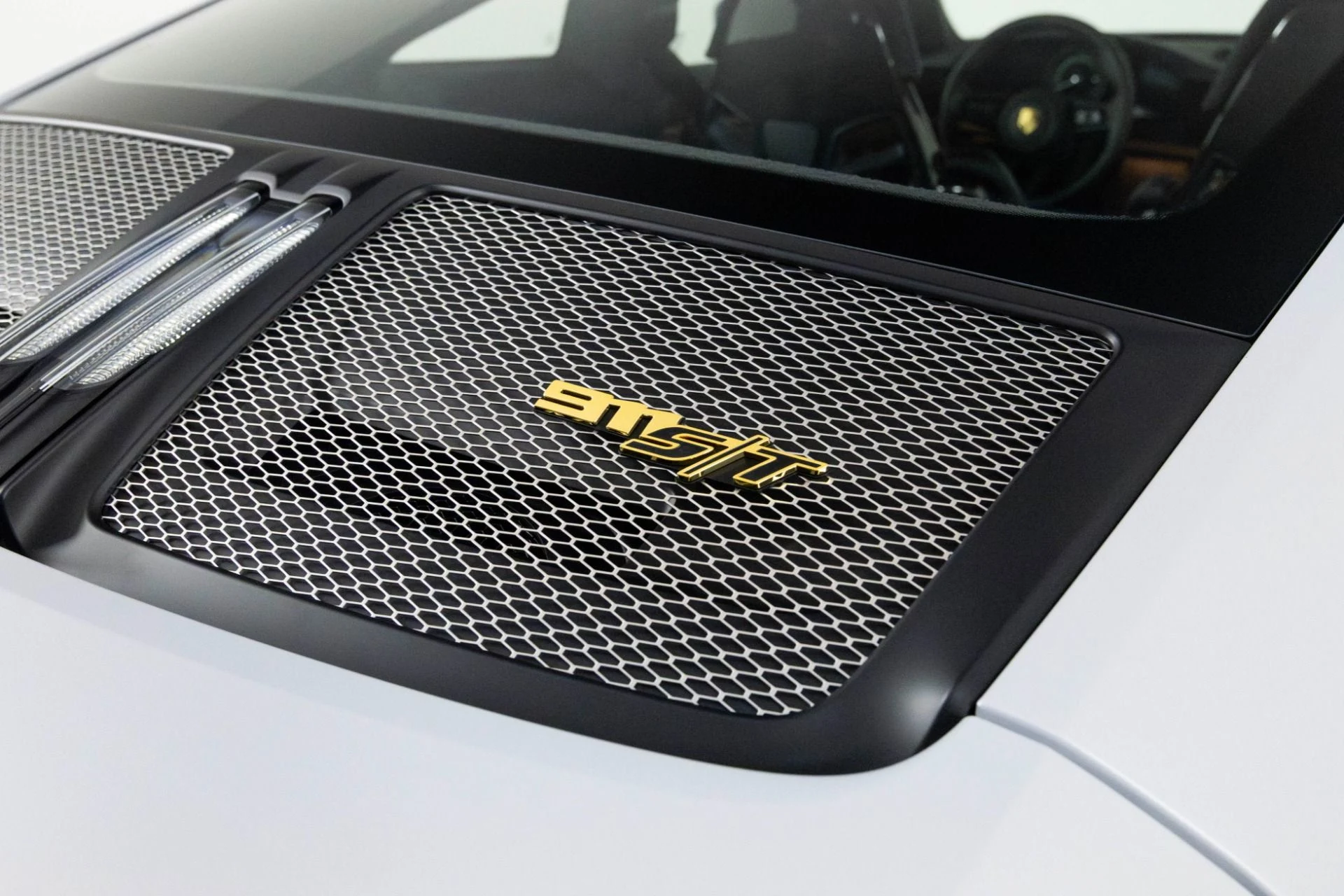 mph069_2575312370_Used_2024_Porsche_911_ST_1762299759_bece63328c