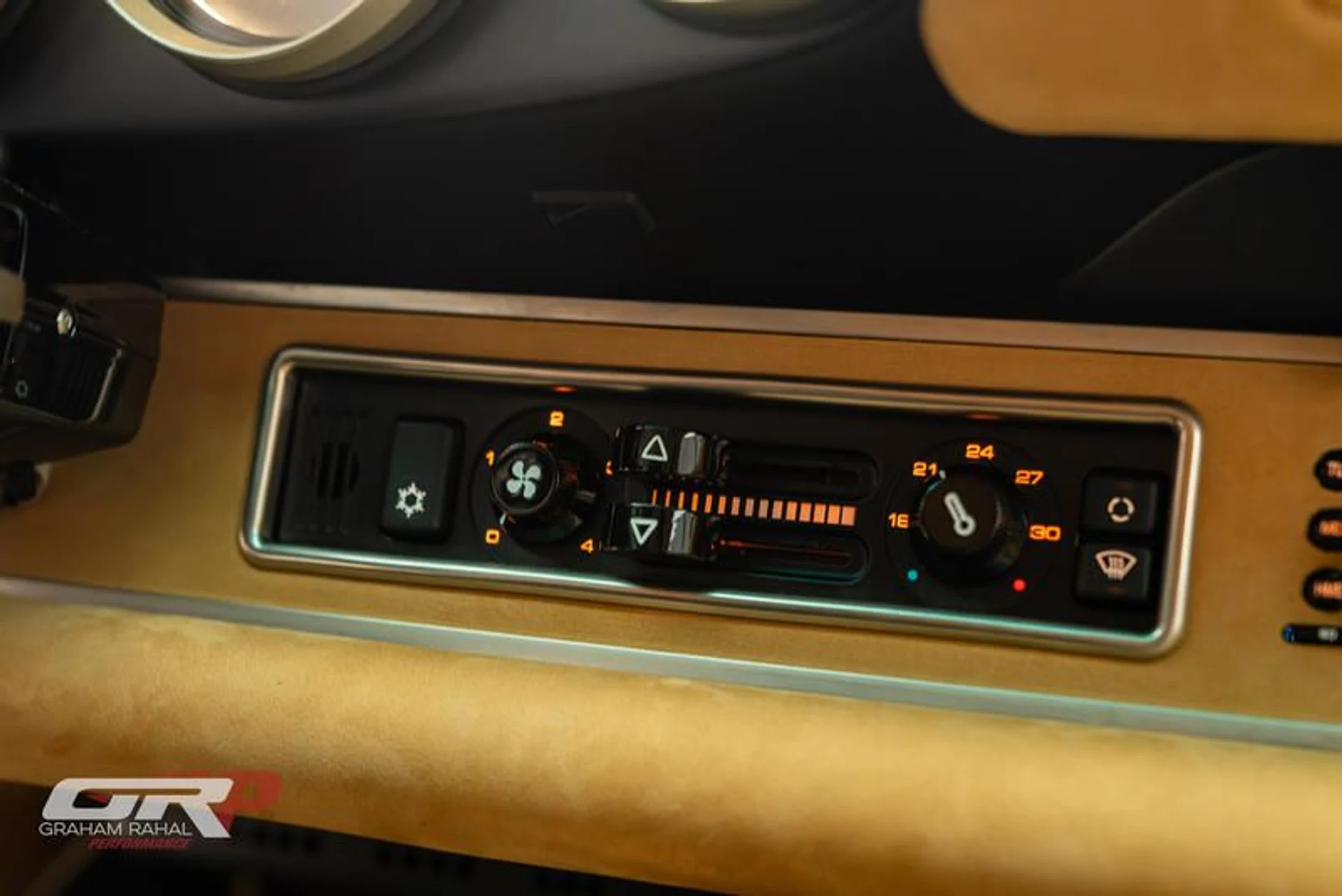 mph069_258164996_481632_AD_4517_4671_9_E7_C_656_E94_CB_151_D_fc40b6c464