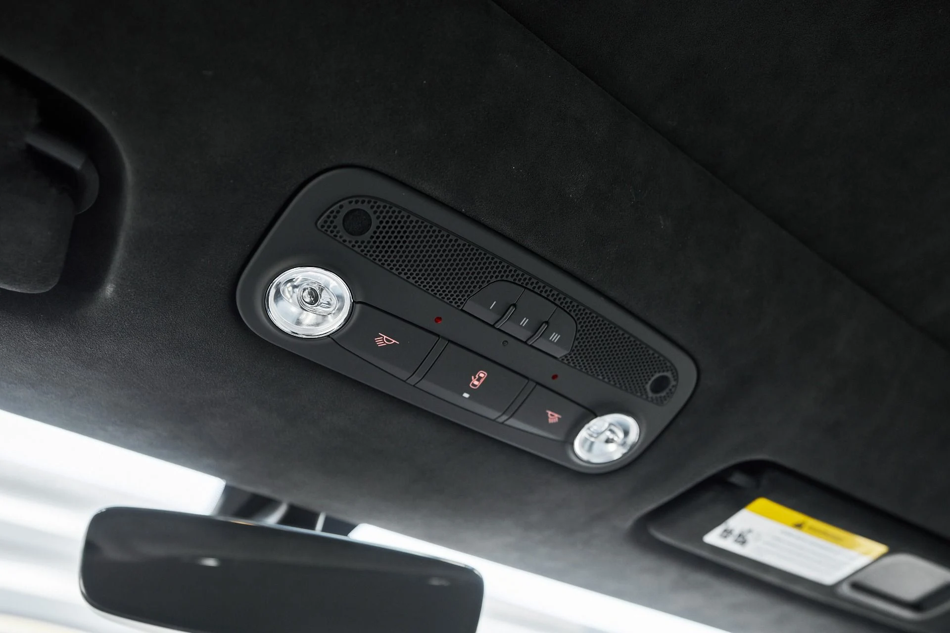 mph069_2635471731_Used_2022_Lamborghini_Huracan_EVO_Base_1761947458_3a2abc97dd