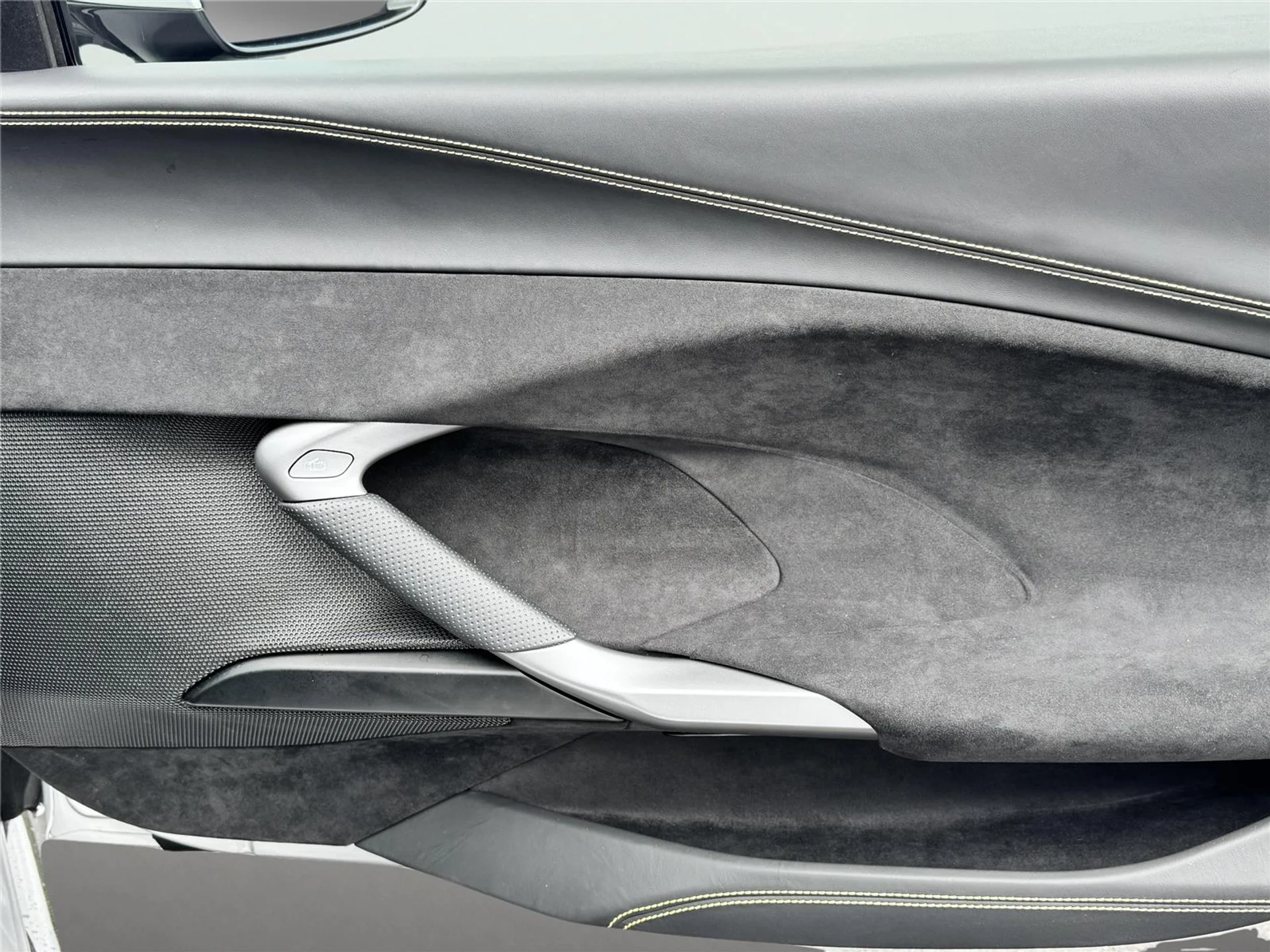 mph069_2642245008_7bc7462f29cc253e21df55b80bcf890d_eedc85e204