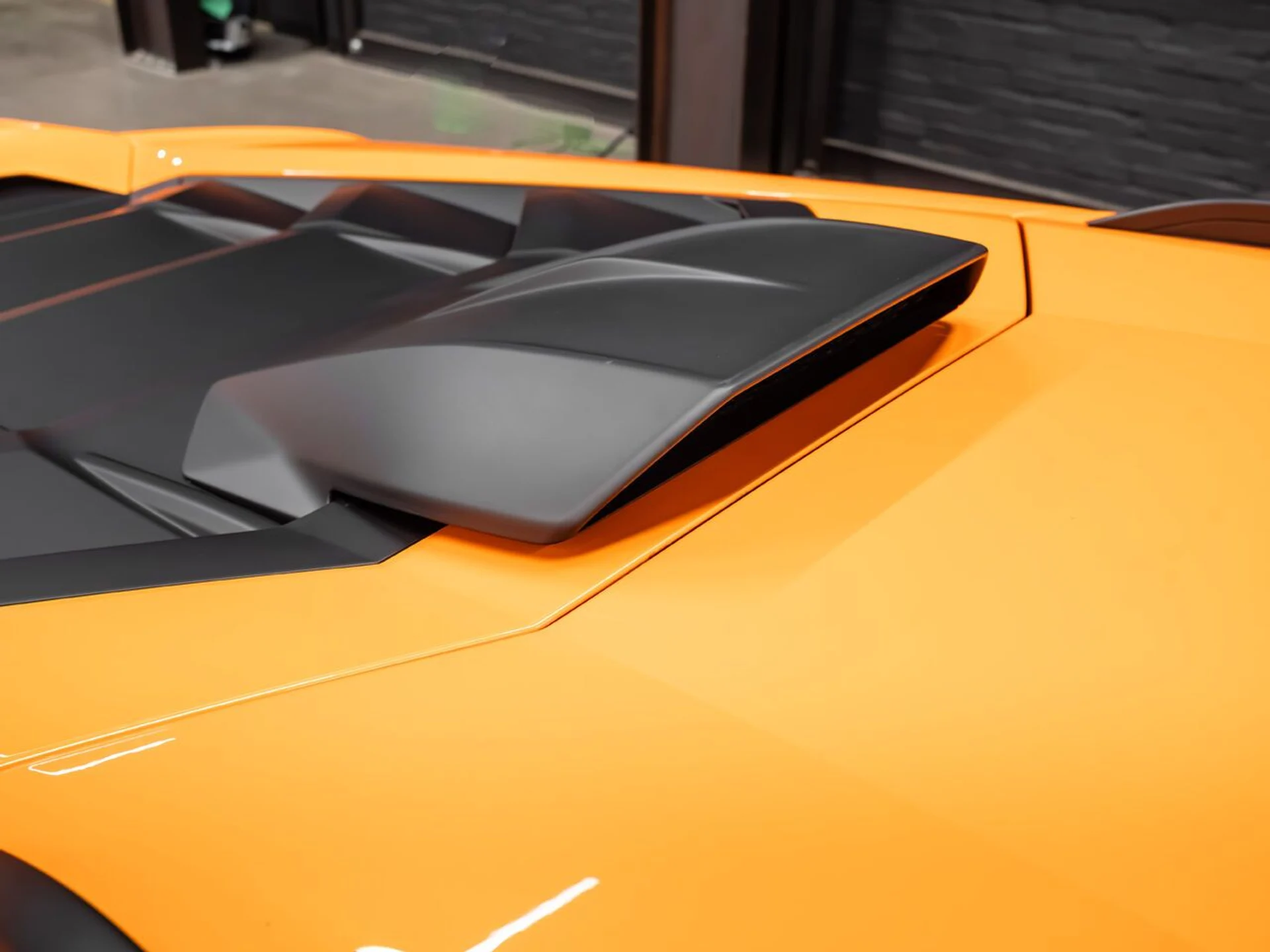 mph069_2730148701_lamborghini_huracan_2023_19d92b89b3