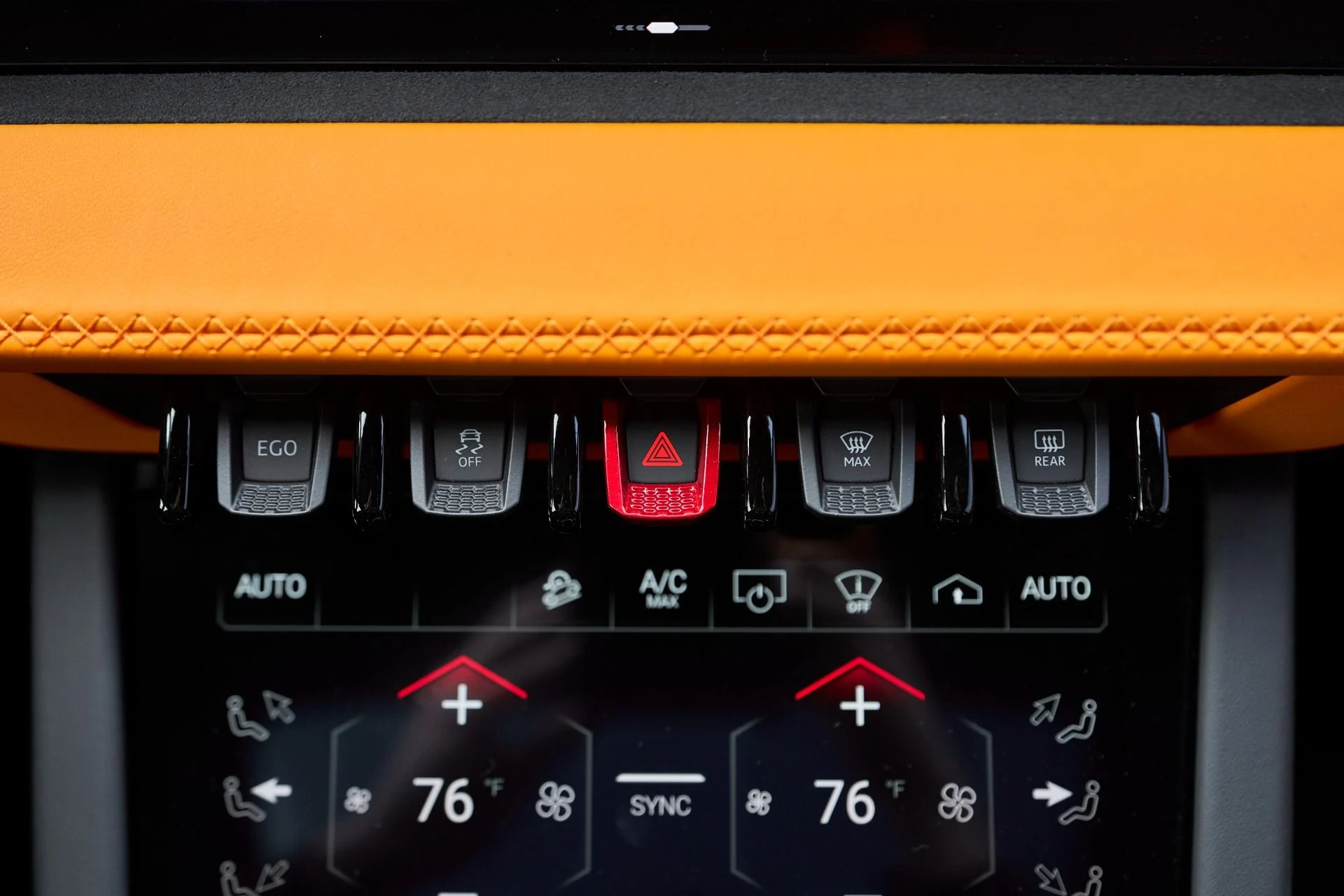 mph069_2736906817_Used_2025_Lamborghini_Urus_SE_1763677101_5ea206dc0f