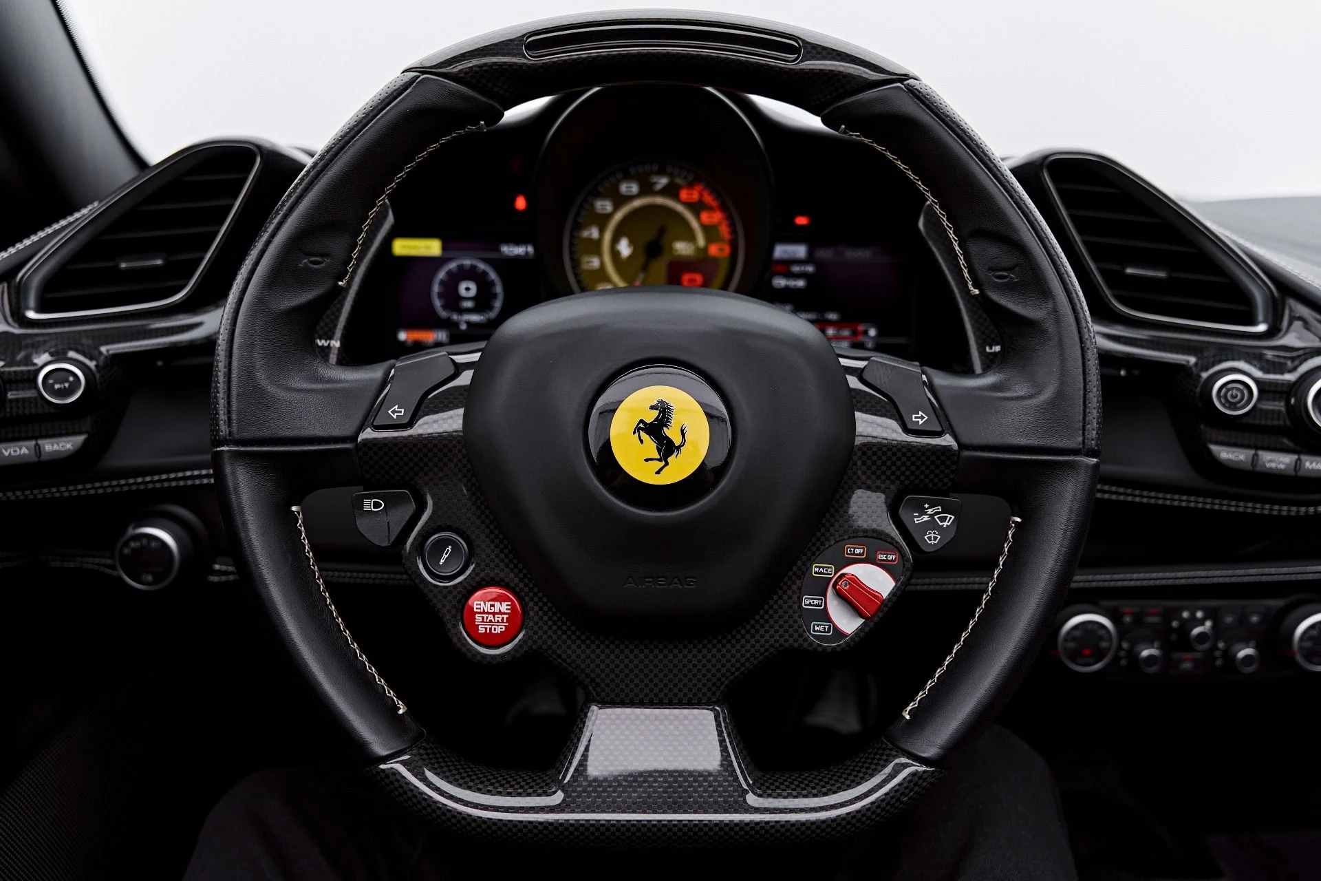 mph069_2756262054_Used_2018_Ferrari_488_Spider_Base_1787888285_6093f9214a