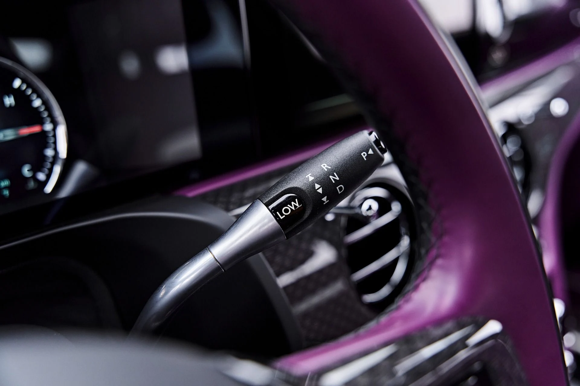 mph069_2783767286_Used_2024_Rolls_Royce_Ghost_BLACK_BADGE_1787878477_f9a0e218ca