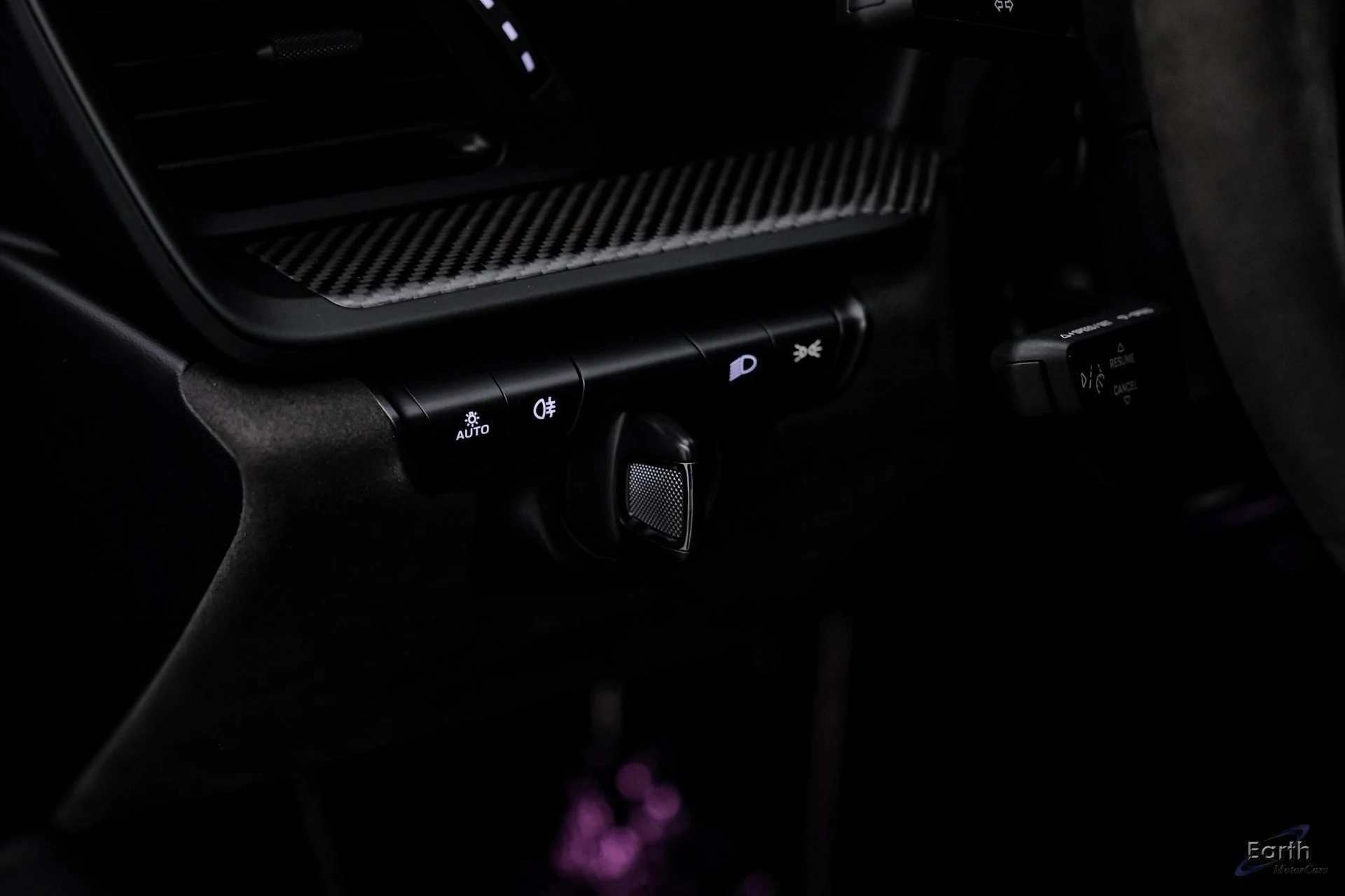 mph069_2872219663_53e11346e1f5715289f86b164c53563cx_3e21c3f067