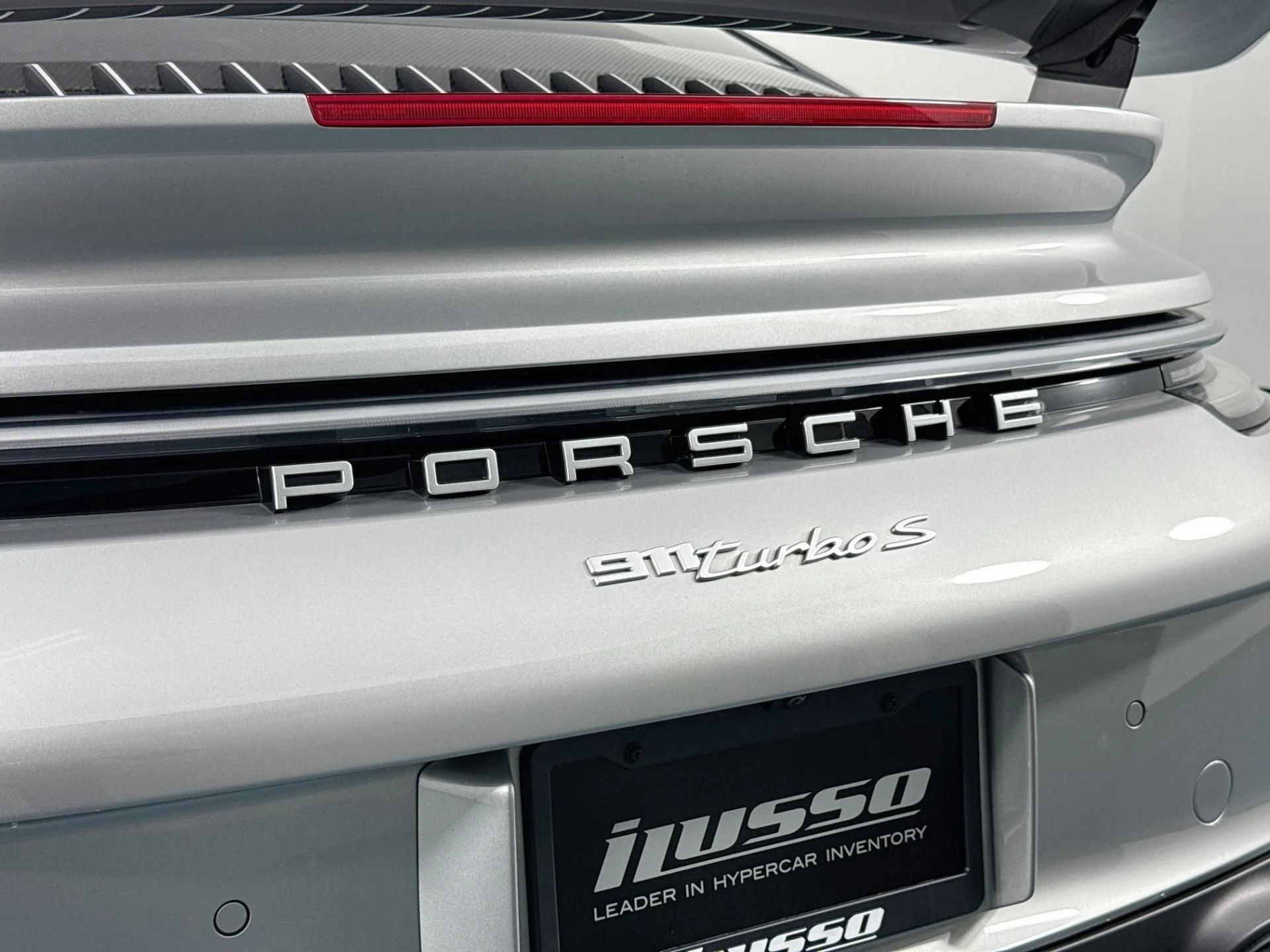 mph069_2943002652_Used_2023_Porsche_911_Turbo_S_1791837376_c3aa430668