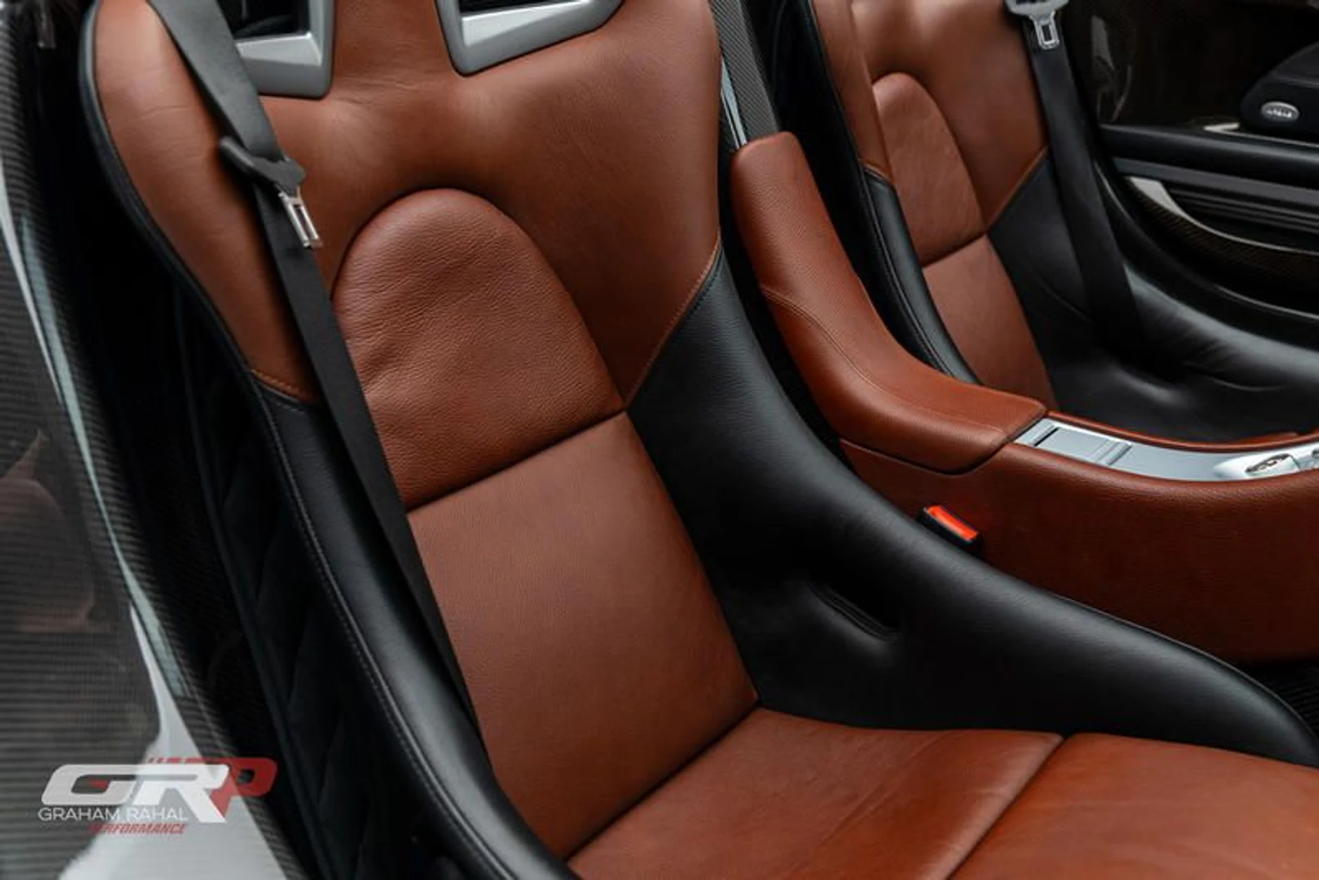 mph069_2944050734_E2_D66_F94_A4_B1_4_CAE_B3_A1_F2_F70_D9448_C8_3805043540