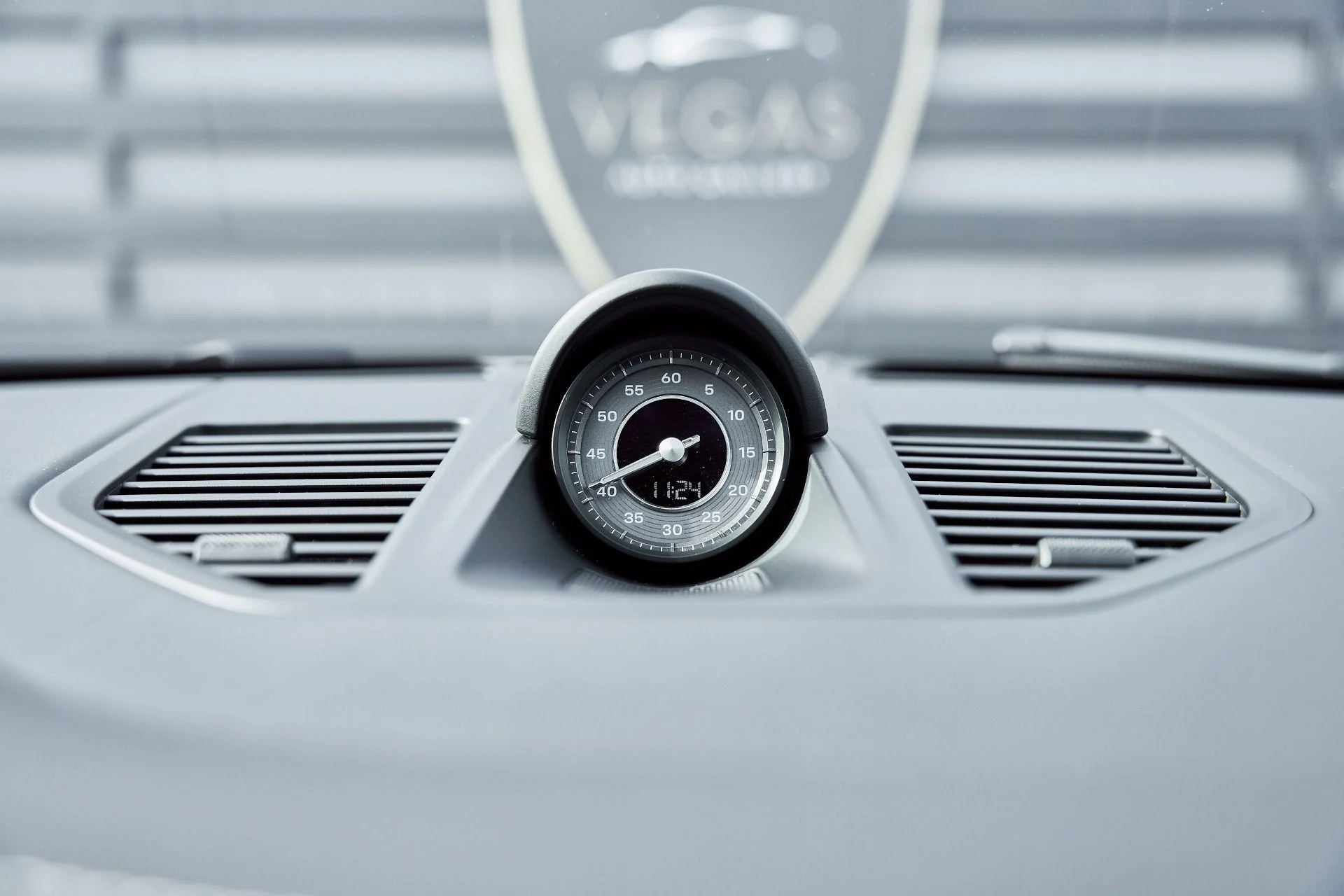 mph069_2969788413_Used_2024_Porsche_911_Turbo_1767745820_eceb6a5112