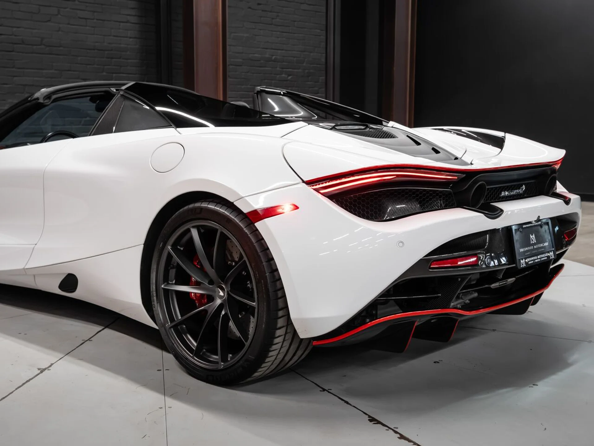 mph069_2992025329_mclaren_720s_2019_2b1e1ae4c8