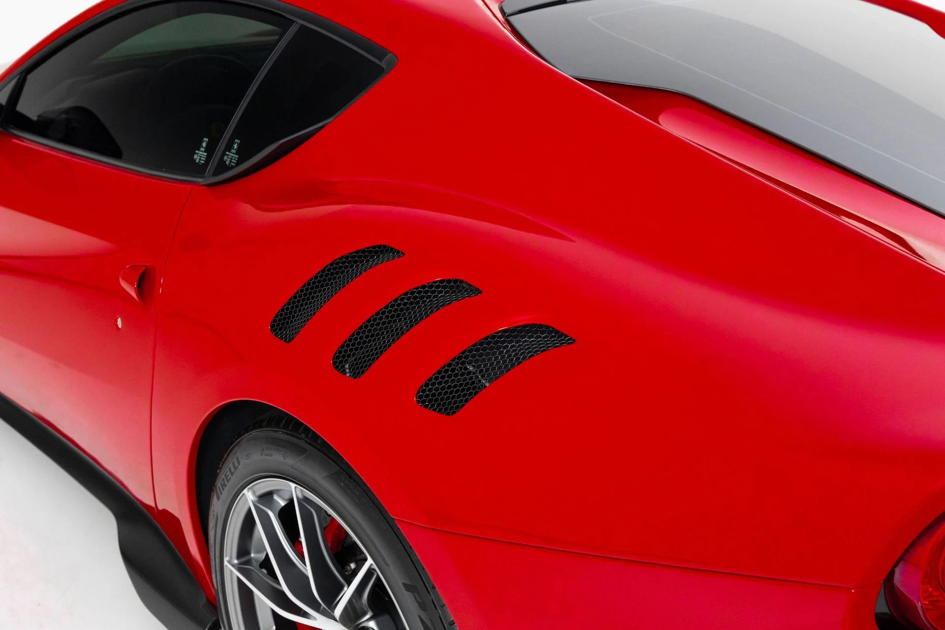 mph069_3005695756_Used_2017_Ferrari_F12_TDF_1760045753_4394c5297c
