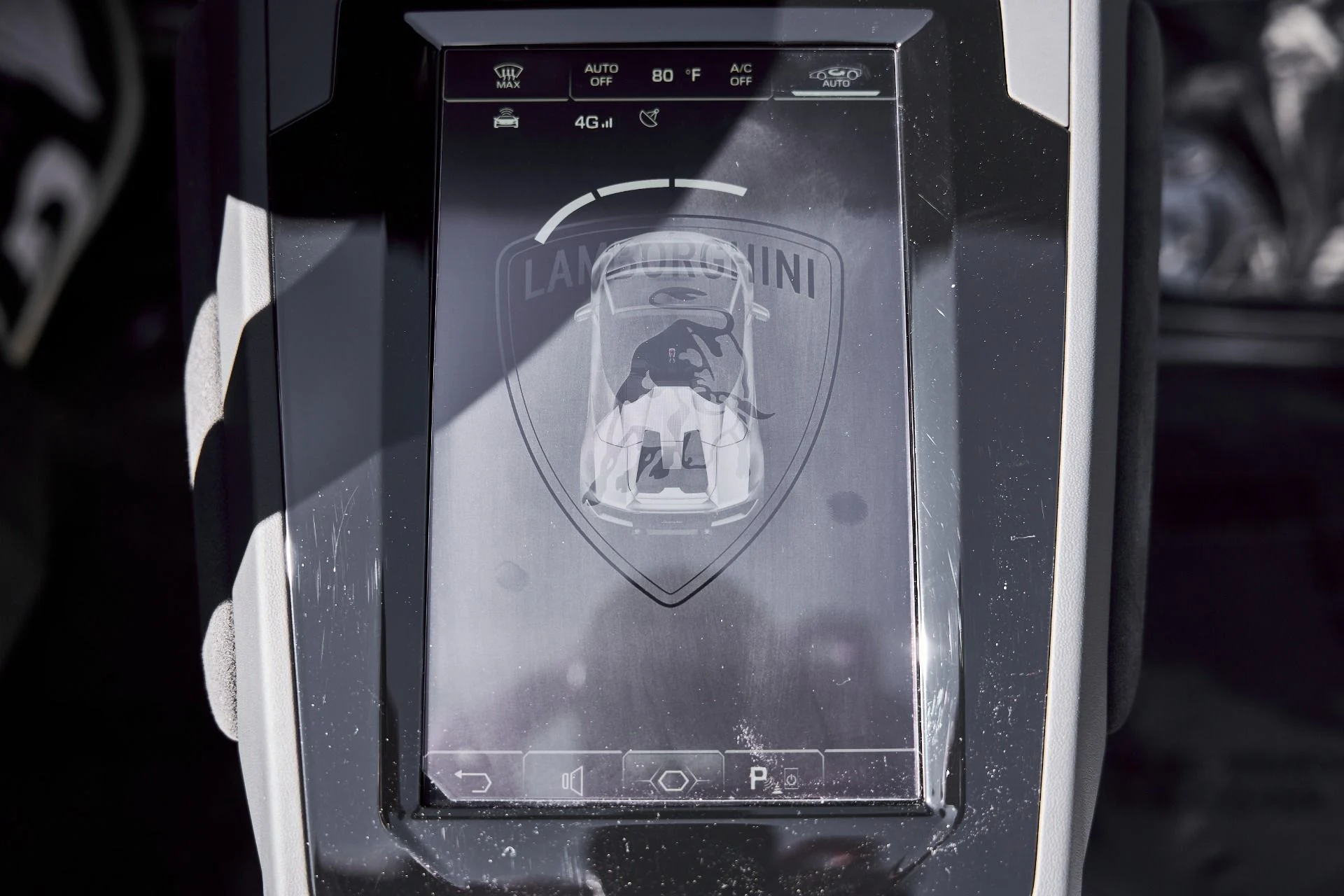 mph069_3031098003_Used_2024_Lamborghini_Huracan_EVO_Base_1771467082_3c12fa8114