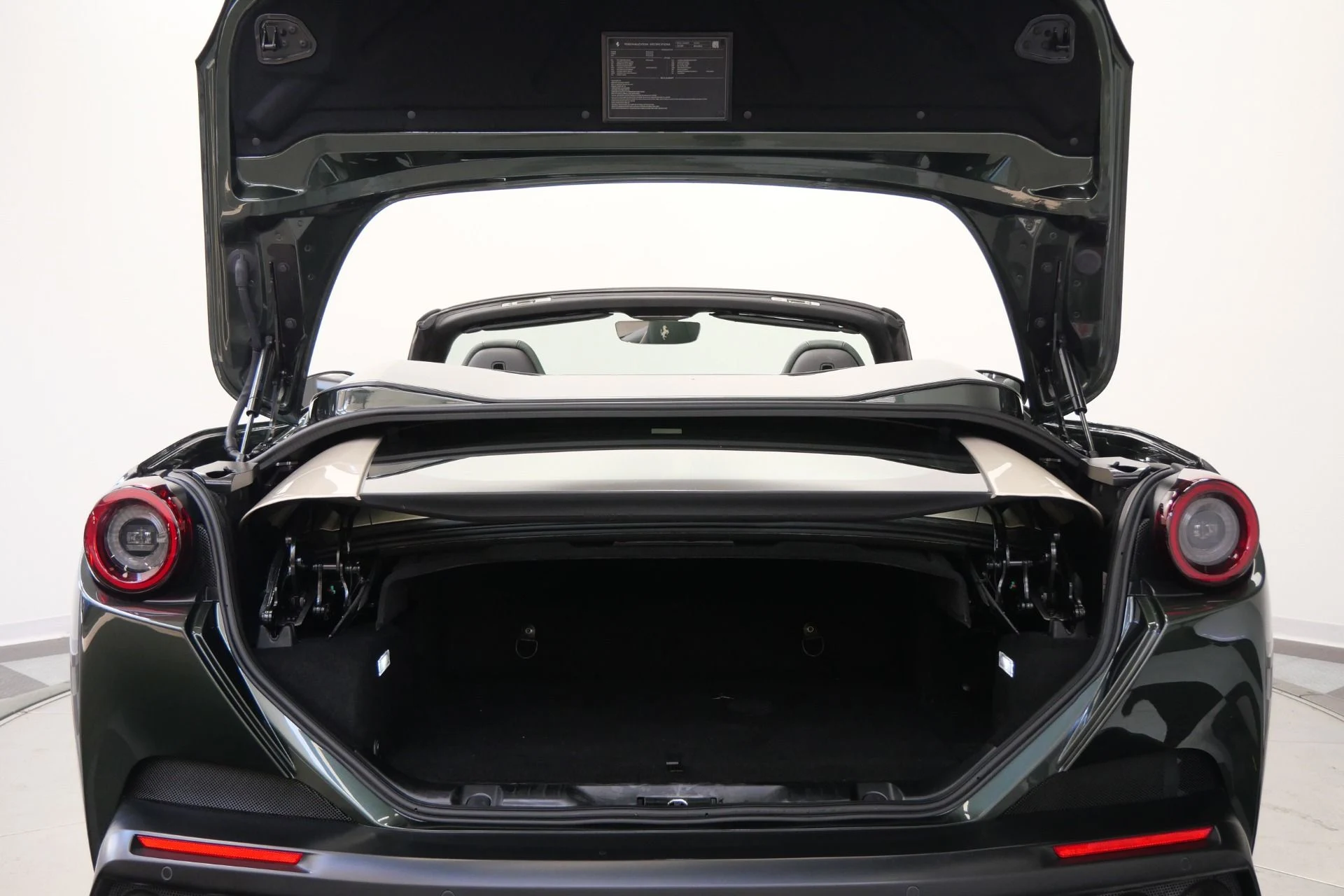 mph069_3074221210_Used_2019_Ferrari_Portofino_Tailor_Made_in_NYC_Unique_Exterior_and_Interior_Colors_Amazing_1779827037_6a4ff2747f