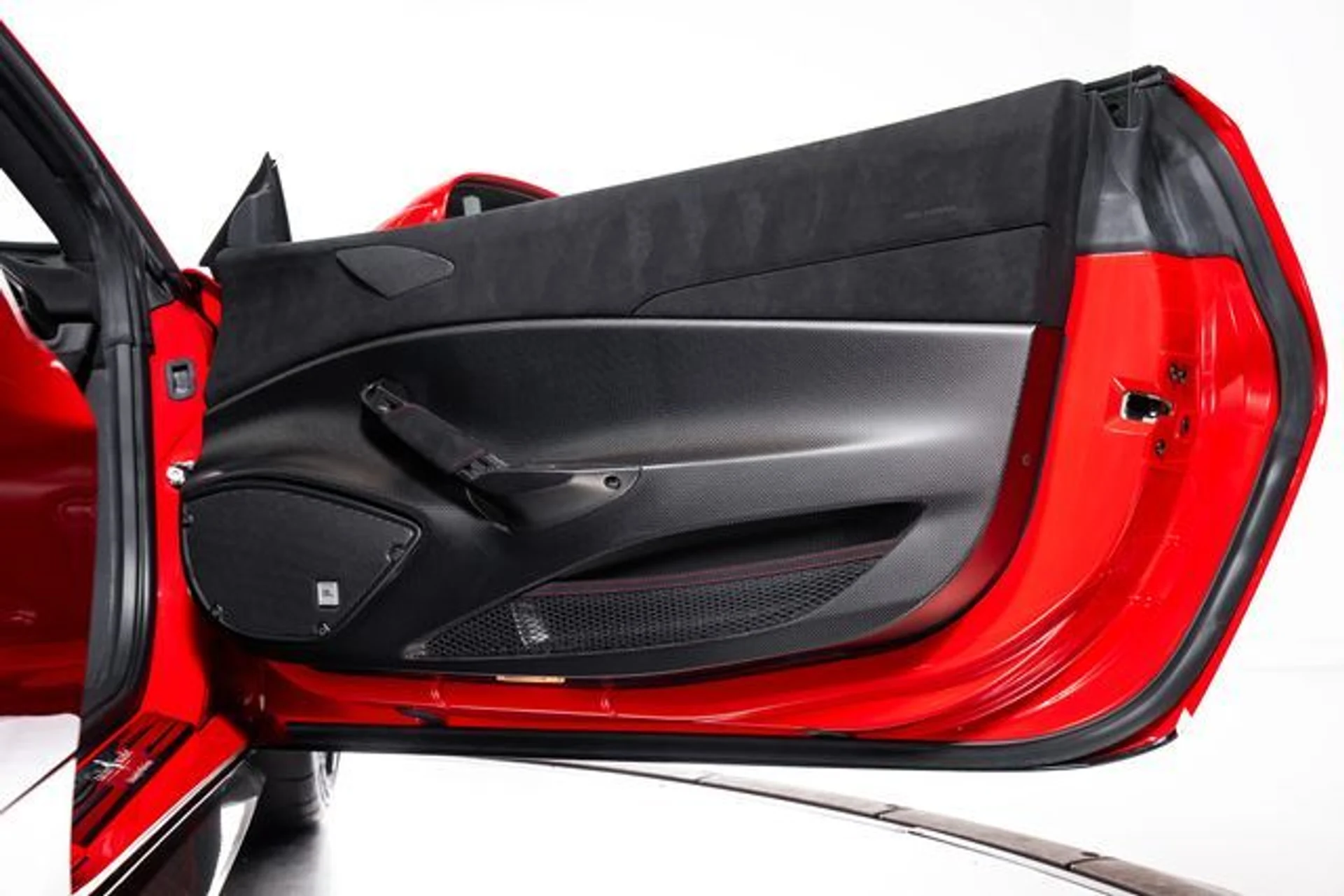 mph069_3084503851_bf86b8163cf8fe57fedd5df68ee74403x_fb9347a2b7