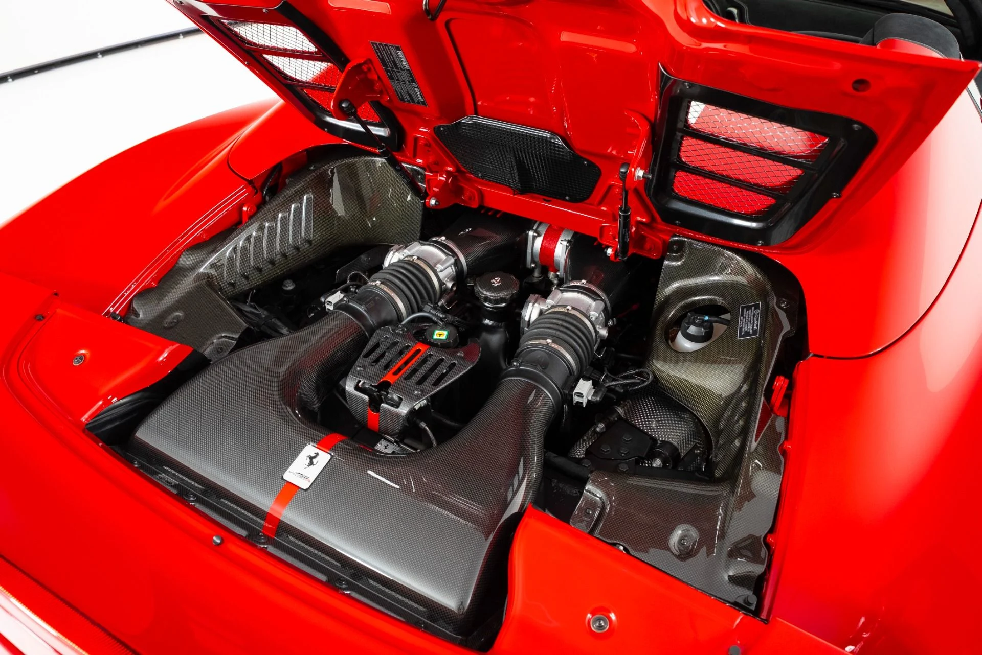 mph069_3105228257_Used_2015_Ferrari_458_Speciale_Aperta_1760122894_db8c29885f