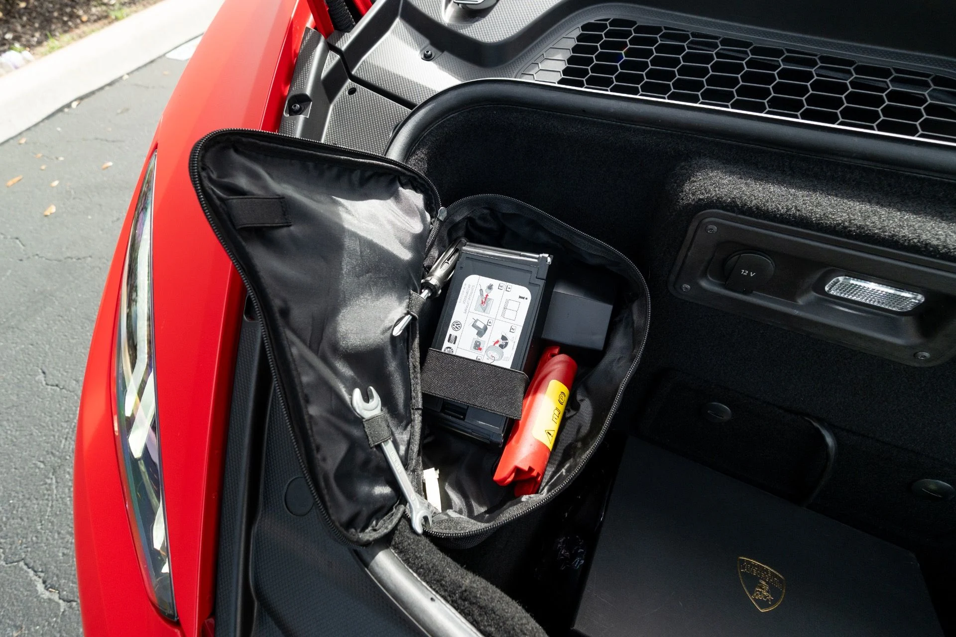 mph069_3108969836_Used_2018_Lamborghini_Huracan_LP_580_2_Spyder_1766443614_9a1f4f5657