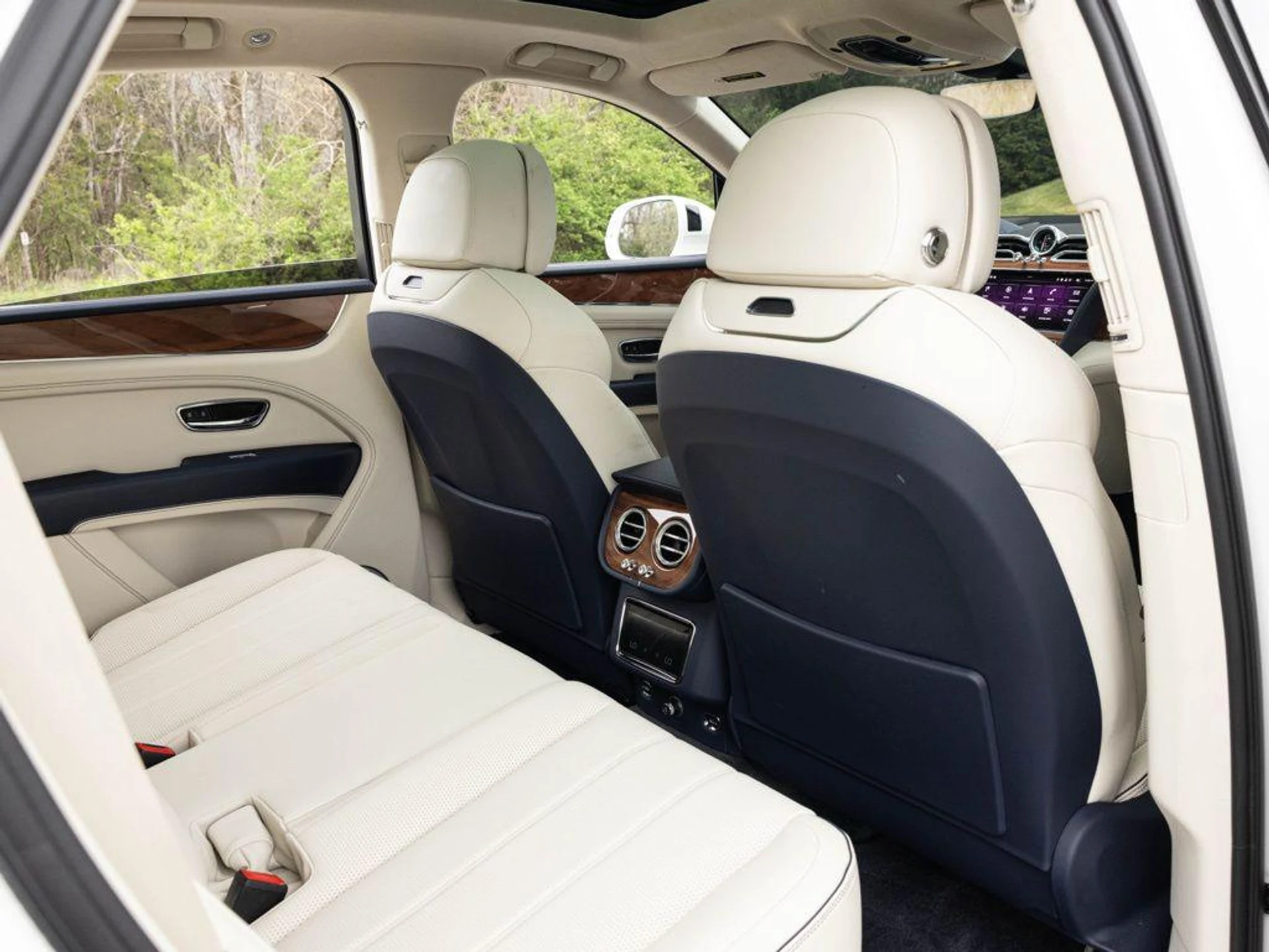 mph069_3109841066_505919897_69c7d834966ffa5d8dbef1e8_58f3019468