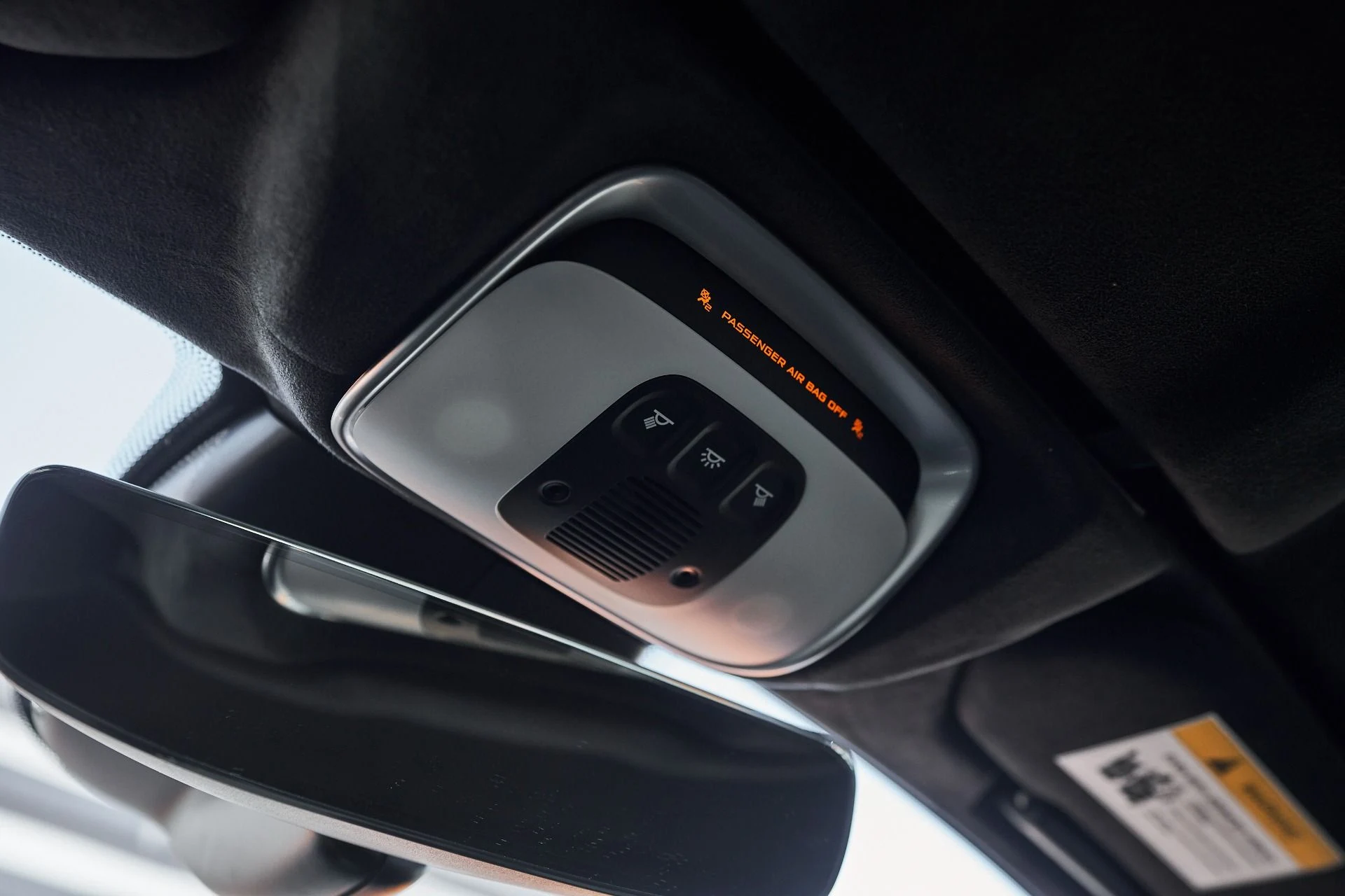 mph069_3117844960_Used_2024_Mc_Laren_750_S_Spider_1761608992_0d3b5e9e23