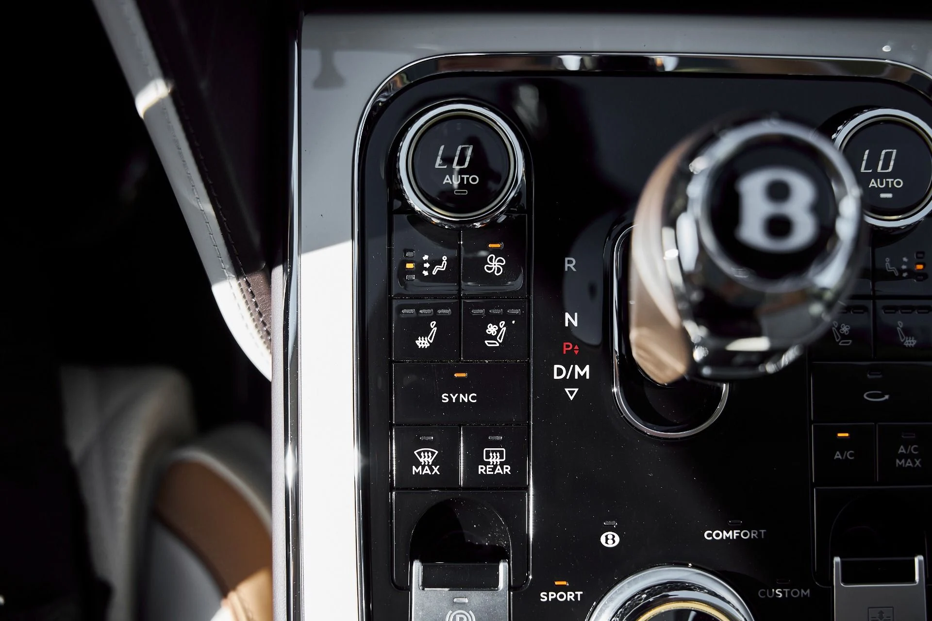 mph069_317866881_Used_2023_Bentley_Flying_Spur_Hybrid_Odyssean_Edition_1770692539_a96d8d1160