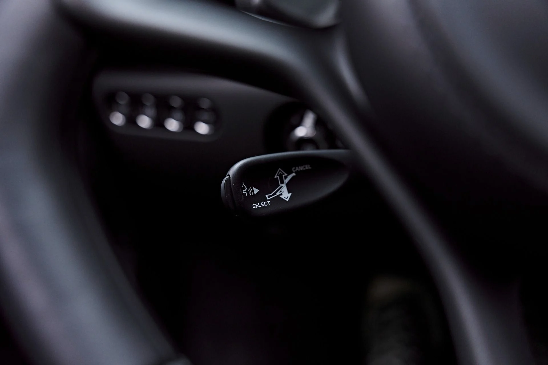 mph069_3202538553_Used_2026_Mc_Laren_Artura_Vision_1777507551_90436236ac