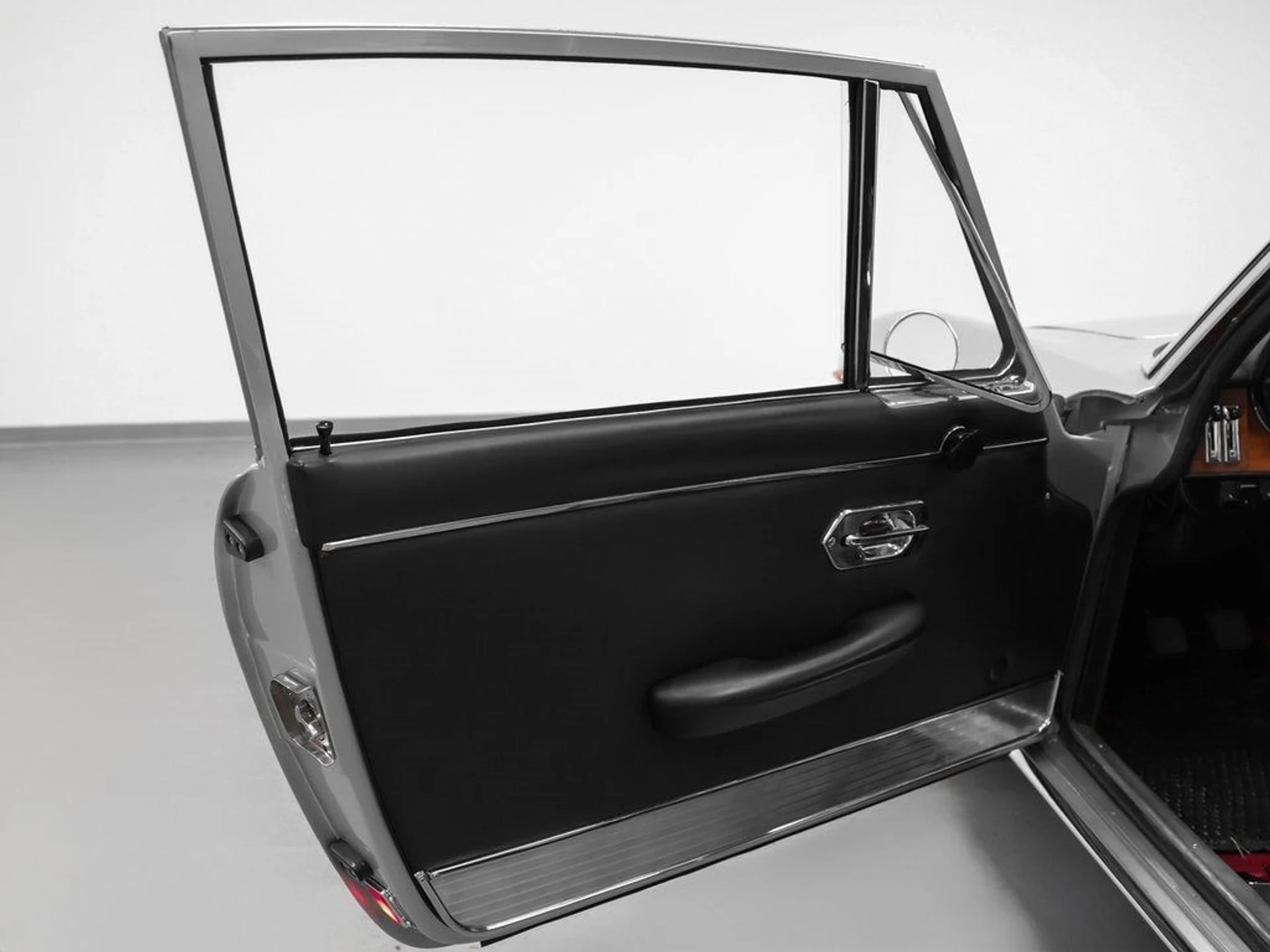 mph069_3257901748_70_82538c262f