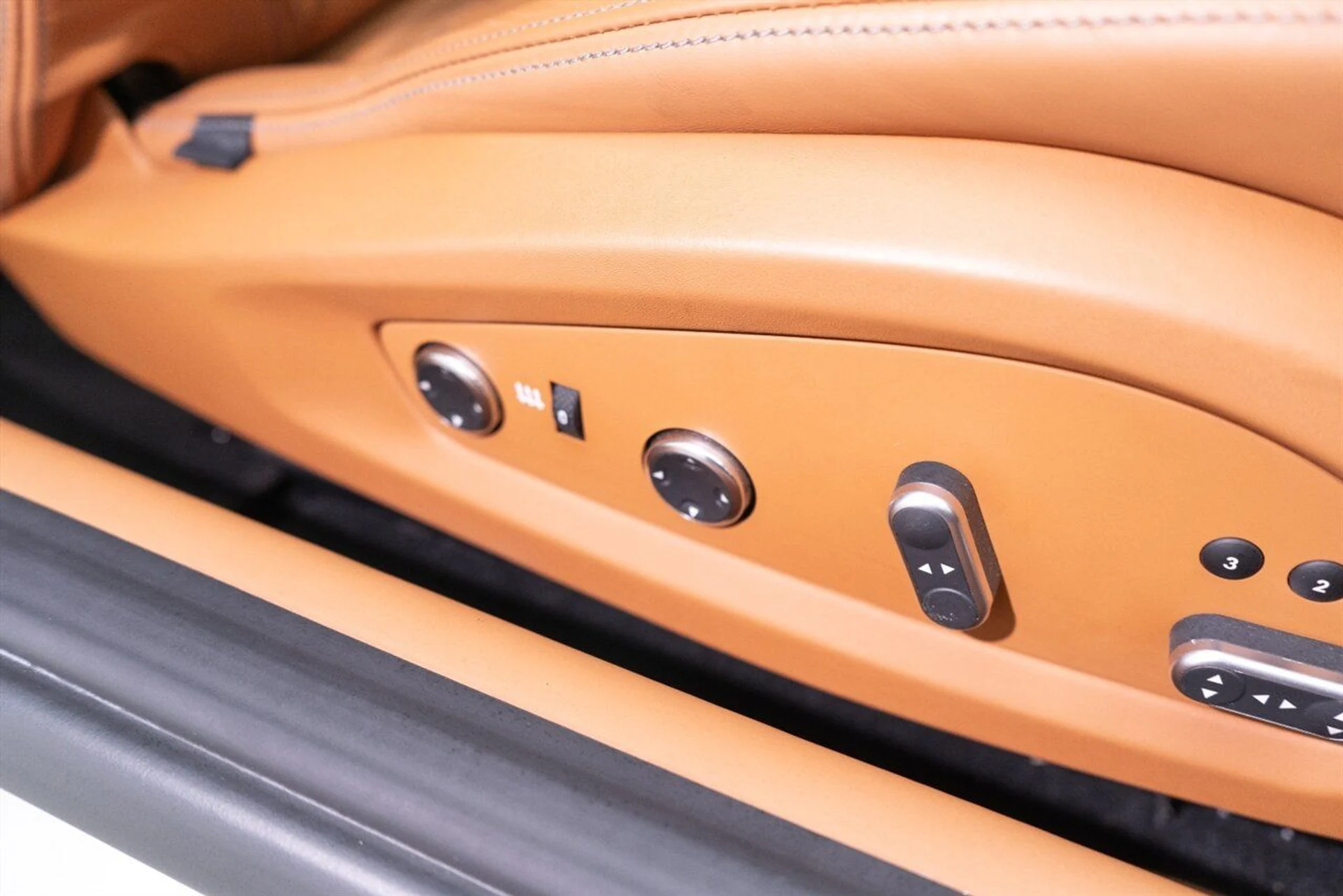 mph069_3259541302_525f6f69a9_1280_5143e57cbb