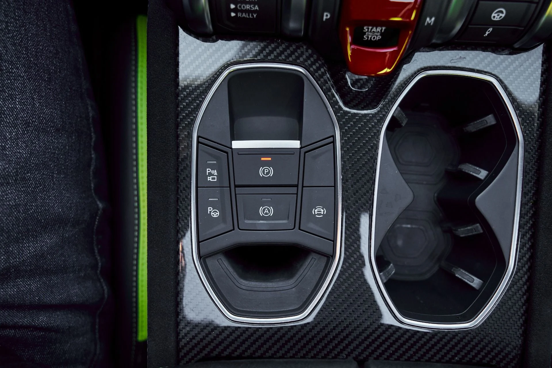 mph069_3282450049_Used_2024_Lamborghini_Urus_Performante_1771724650_f0780c753d