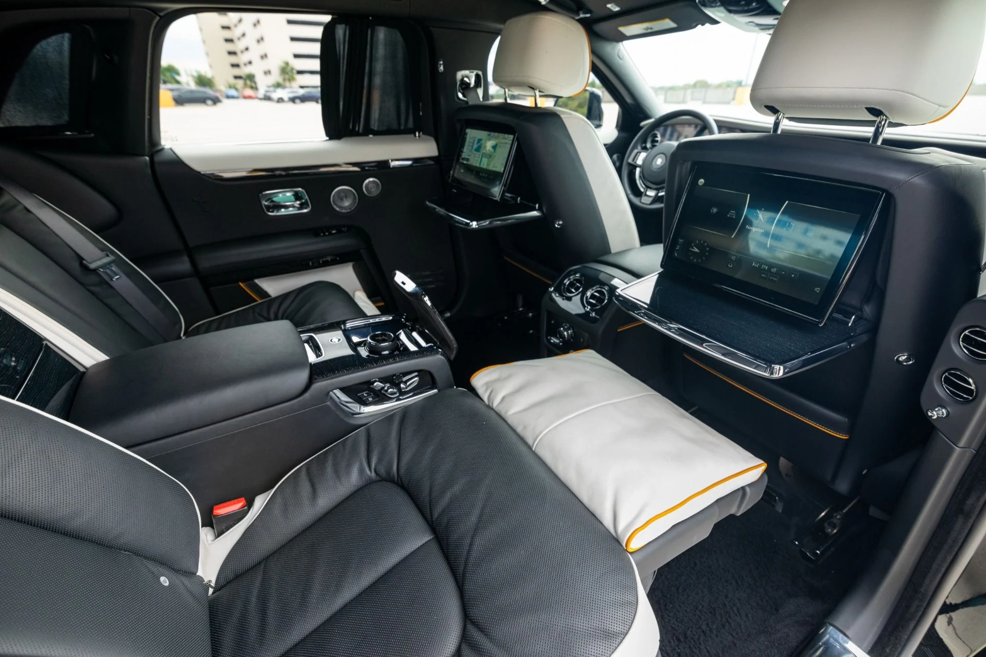 mph069_3302055759_Used_2021_Rolls_Royce_Ghost_EWB_1768869200_bf3b669a63