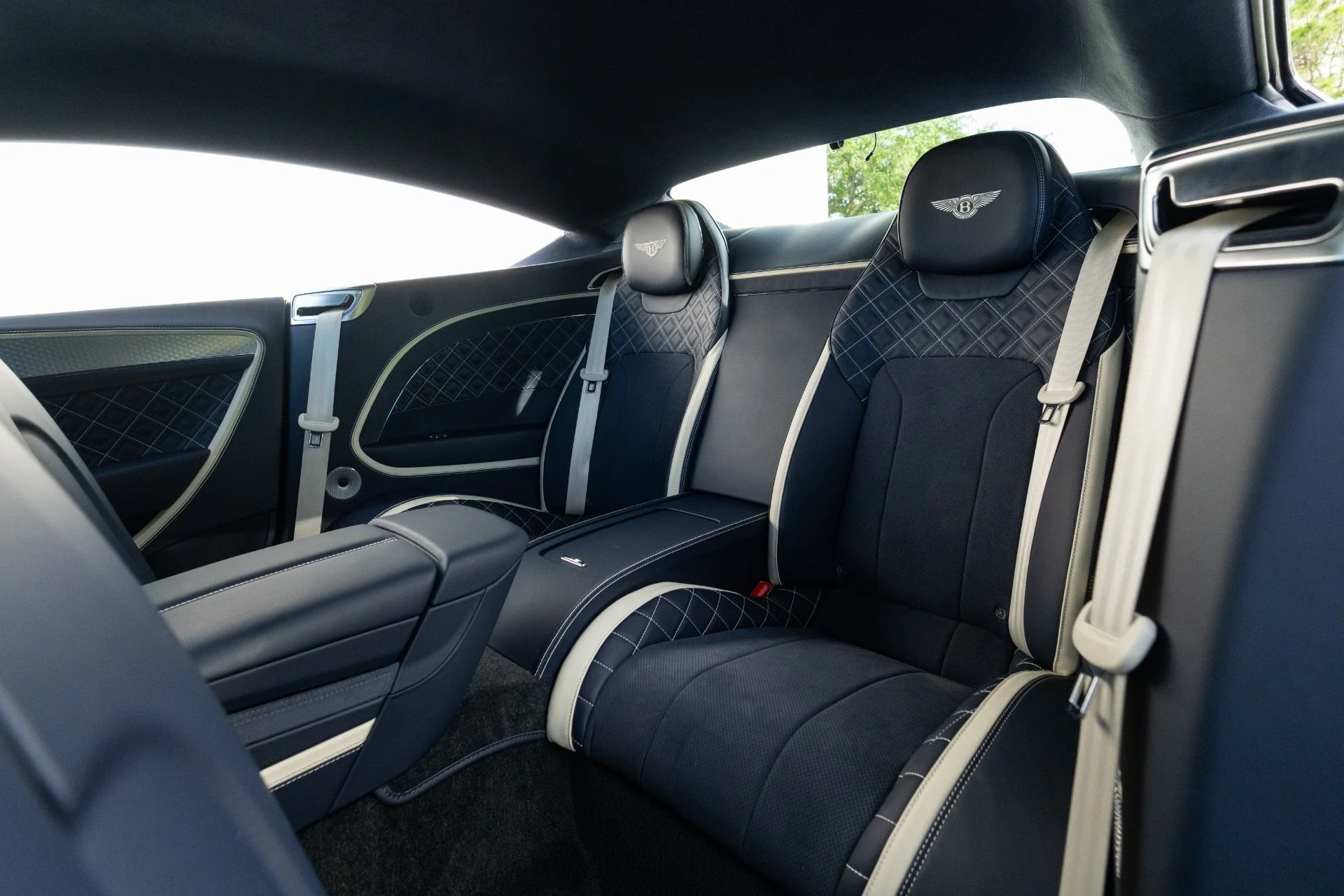 mph069_333456926_Used_2023_Bentley_Continental_GT_Speed_1775098495_7a5cfe5ced