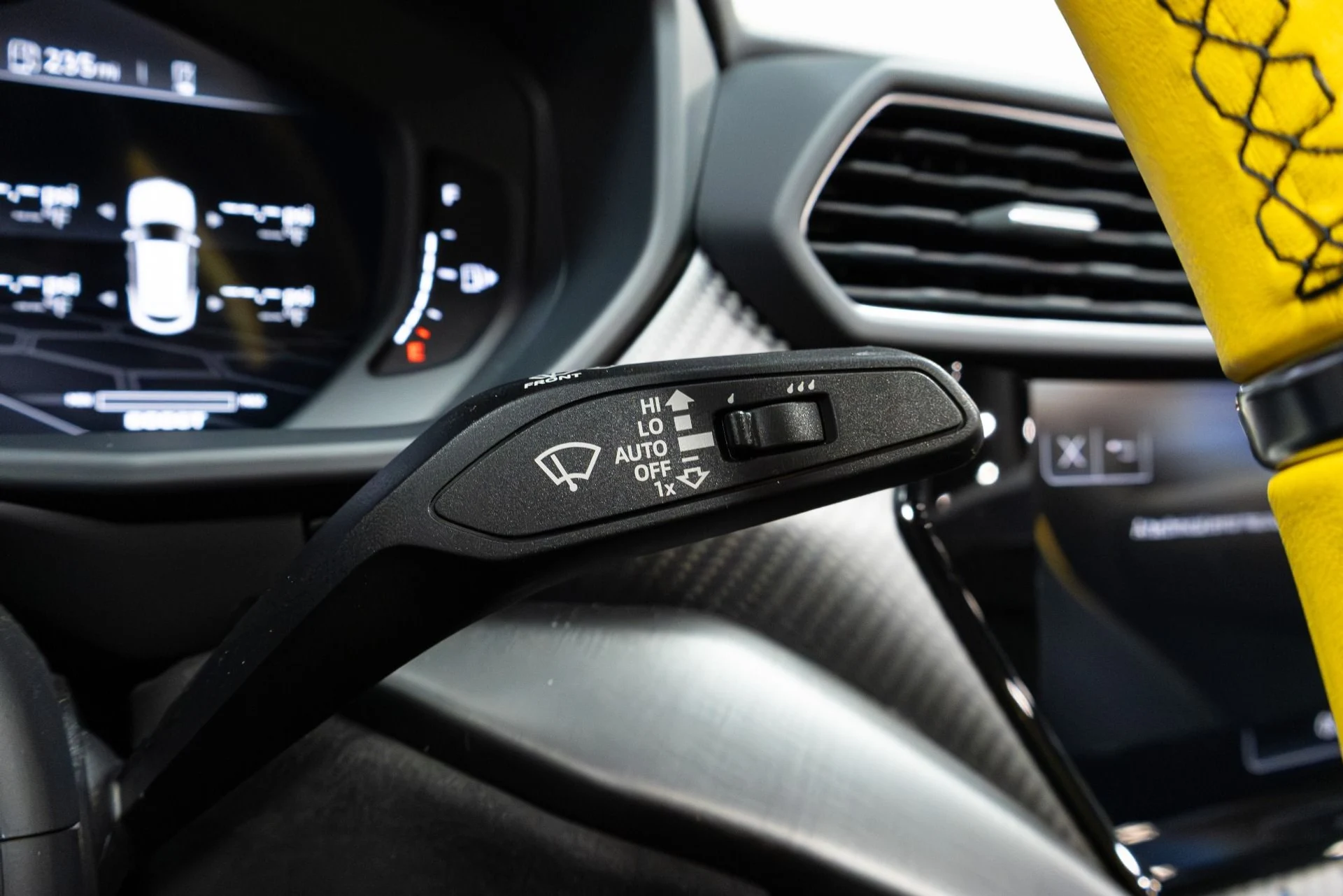 mph069_3380922542_Used_2022_Lamborghini_Urus_Graphite_Capsule_1775757245_7b8a463258