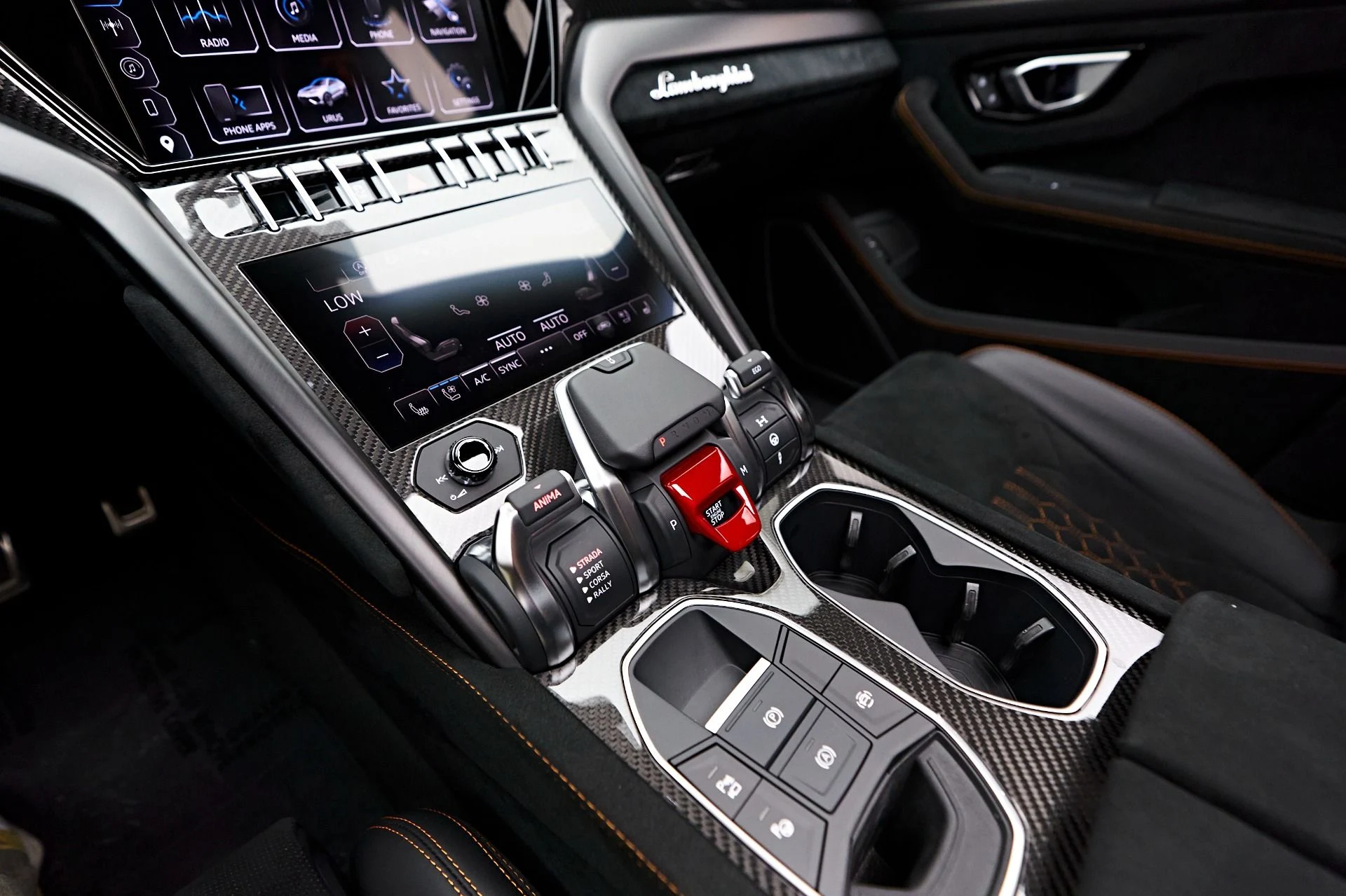 mph069_3511775864_Used_2023_Lamborghini_Urus_Performante_1753490590_60a2298dad