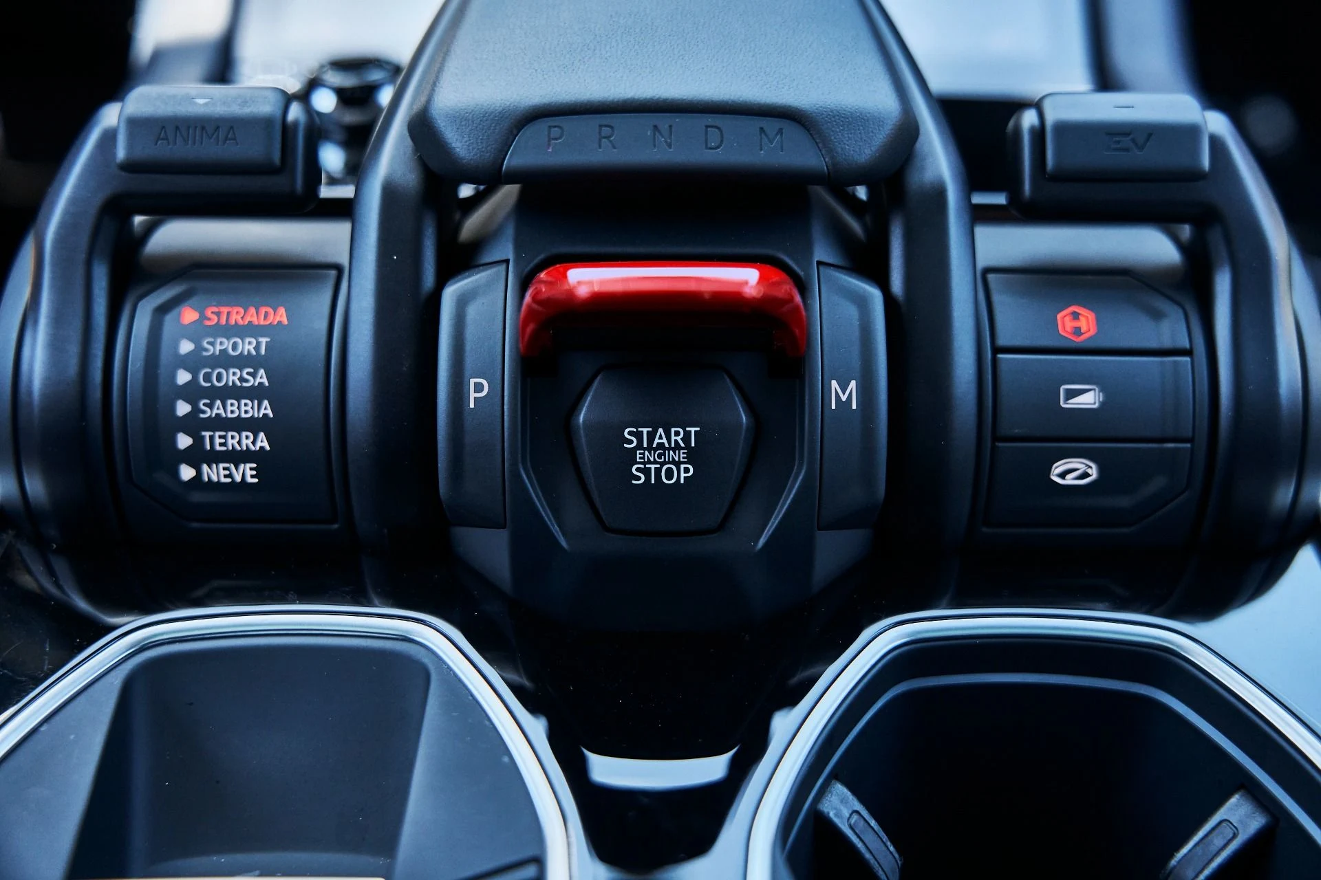 mph069_3513375770_Used_2025_Lamborghini_Urus_SE_1780417855_ada6a66b61