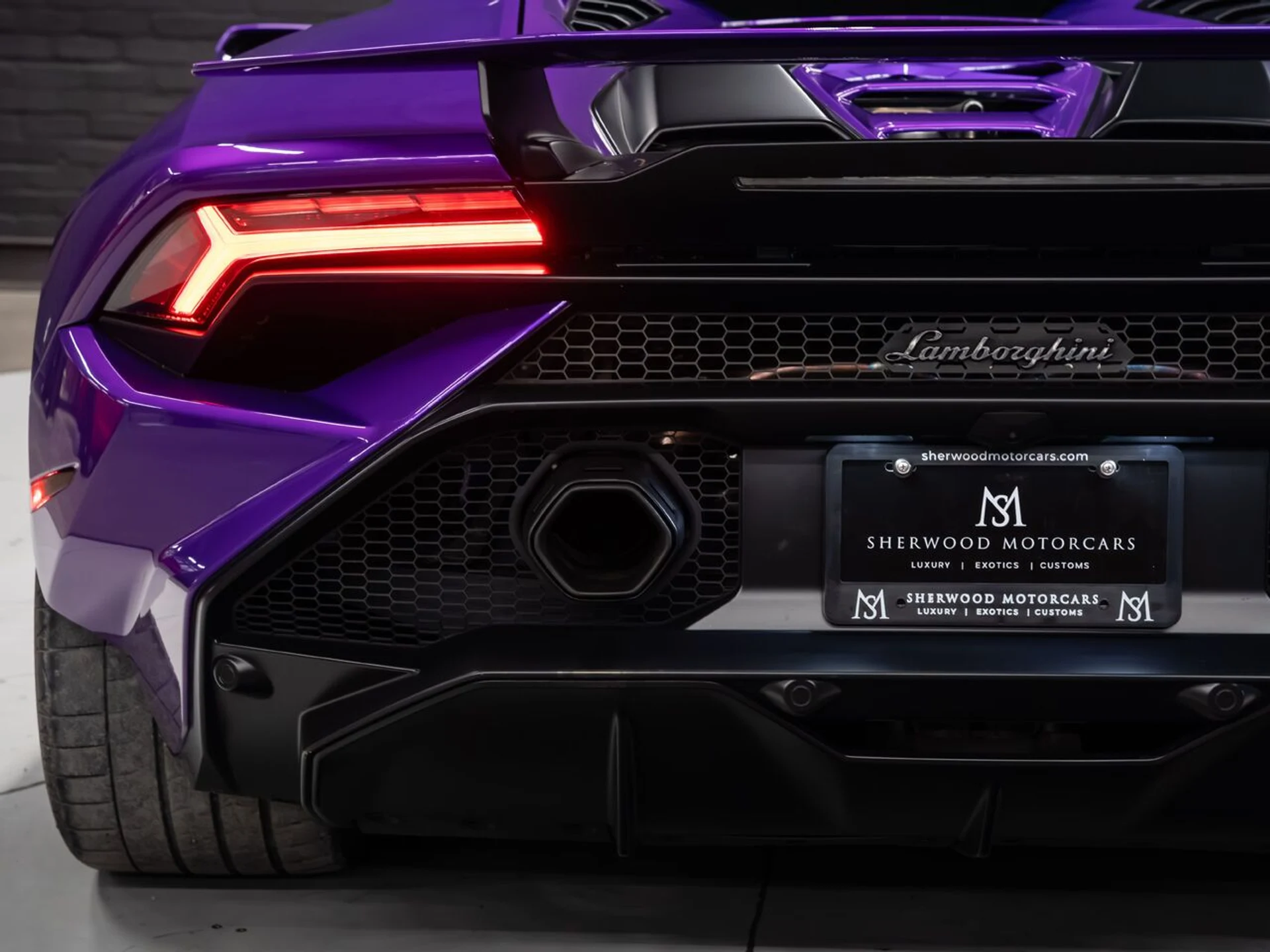 mph069_3534728603_lamborghini_huracan_tecnica_2023_05a2fe78c9