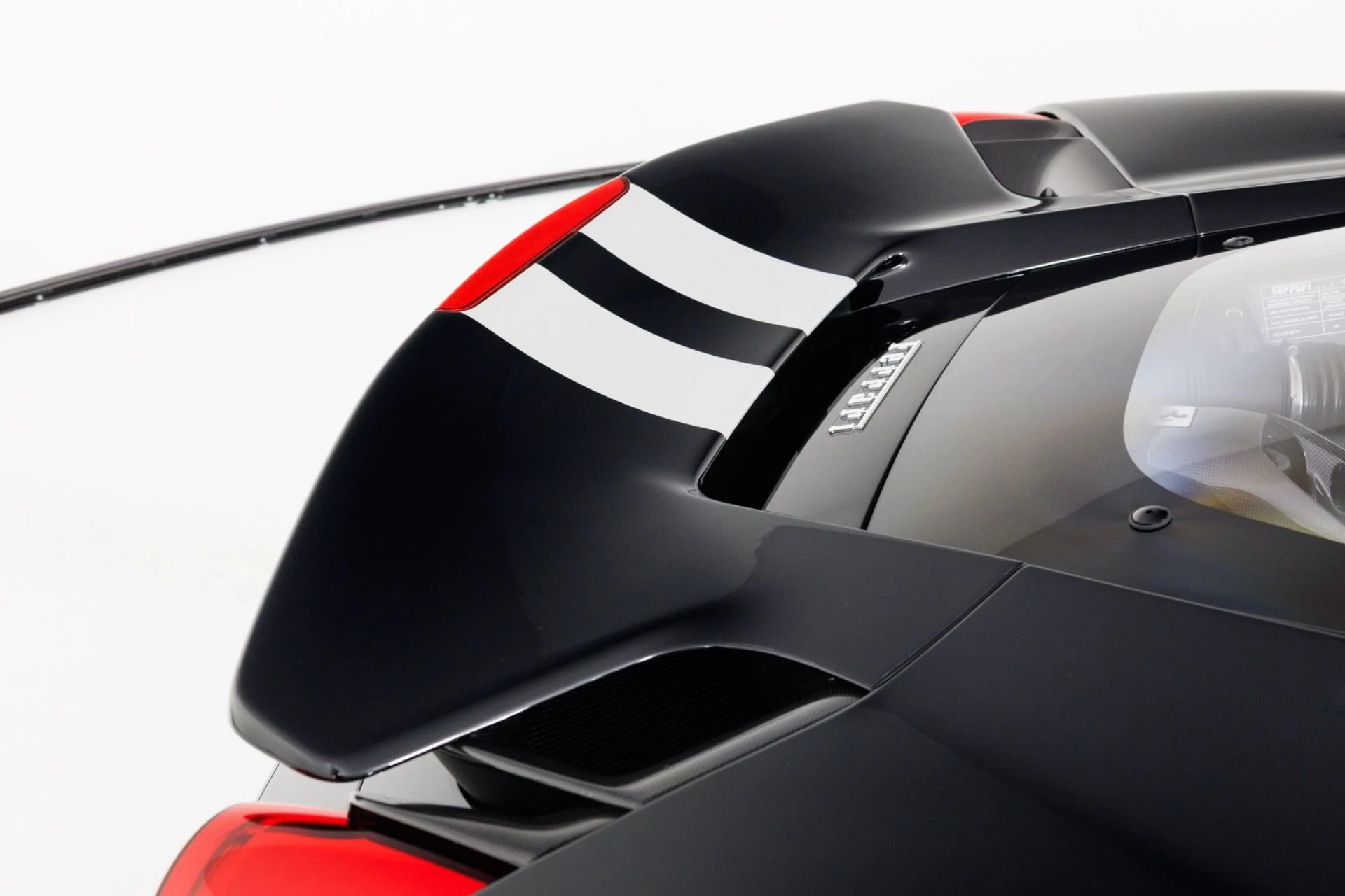 mph069_3637391784_Used_2019_Ferrari_488_Pista_1781884408_b3c35adaa4