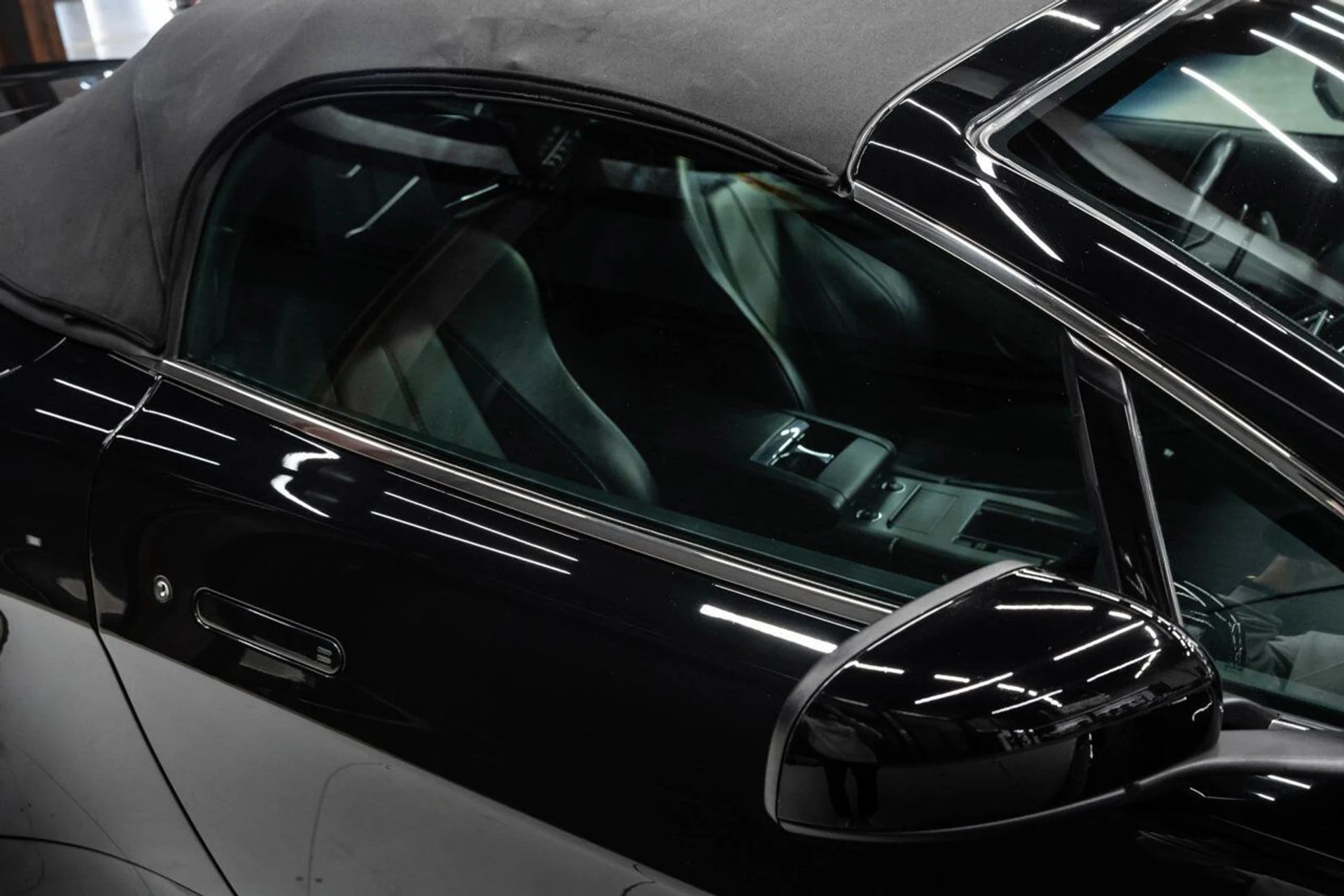 mph069_3669903867_aston_martin_vantage_2008_2812bd9b24