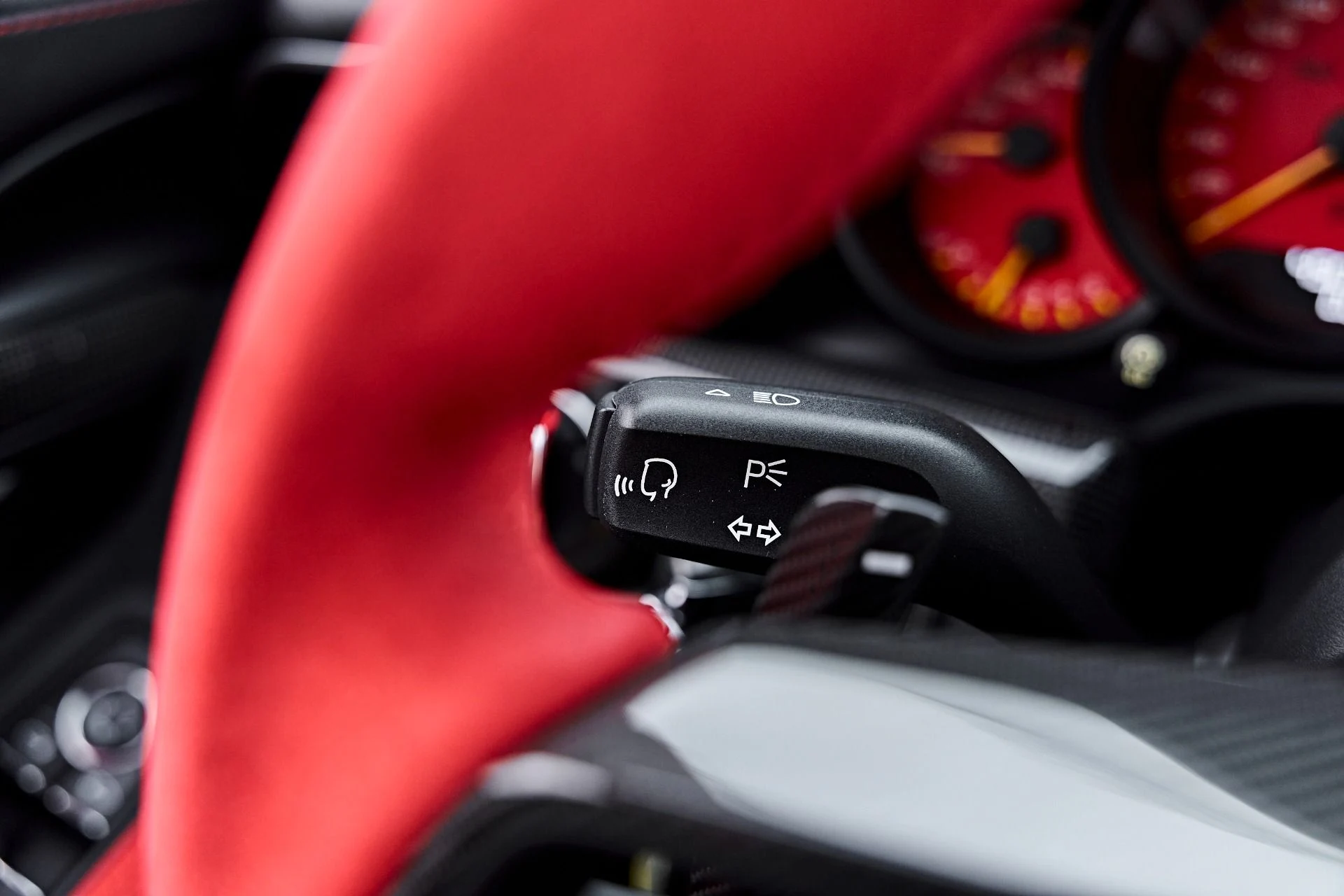 mph069_3691489191_Used_2019_Porsche_911_GT_2_RS_1788559300_c19a010548