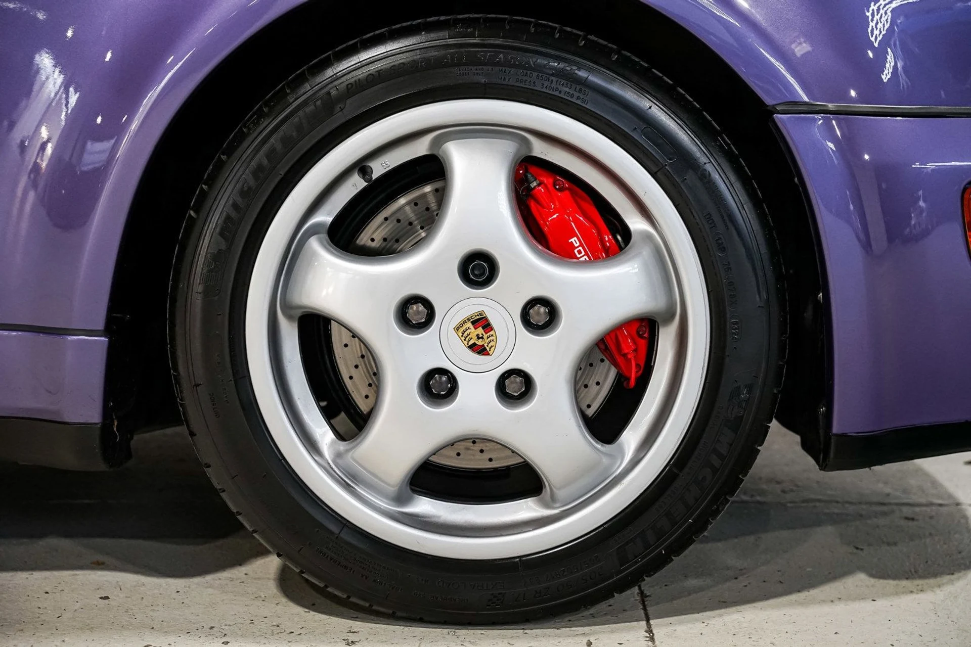 mph069_3783371914_3c6da312604c9d48df91dd5d8a72243fx_08e81ff689