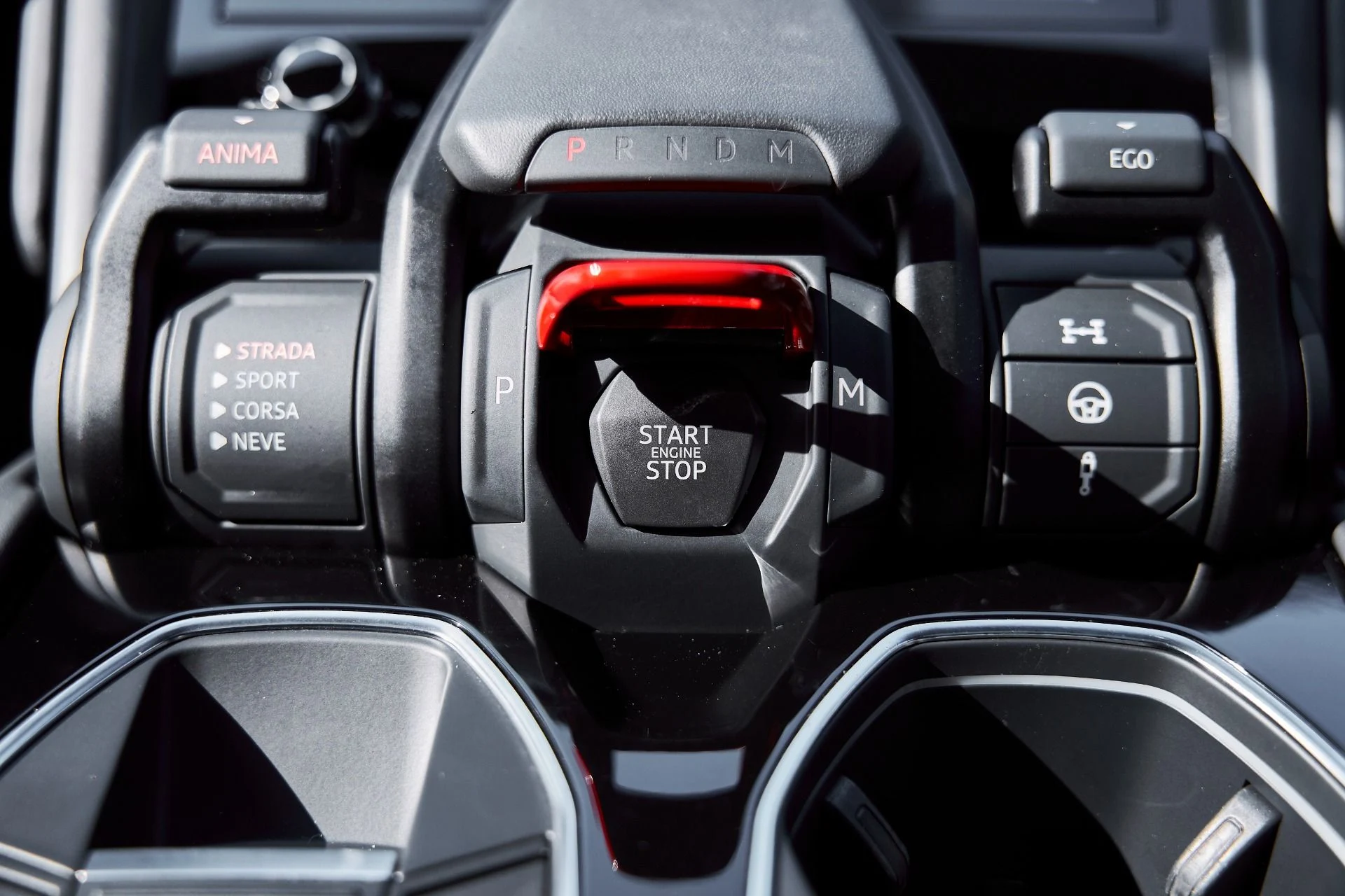 mph069_3805114093_Used_2024_Lamborghini_Urus_S_1770085945_20cf57040f