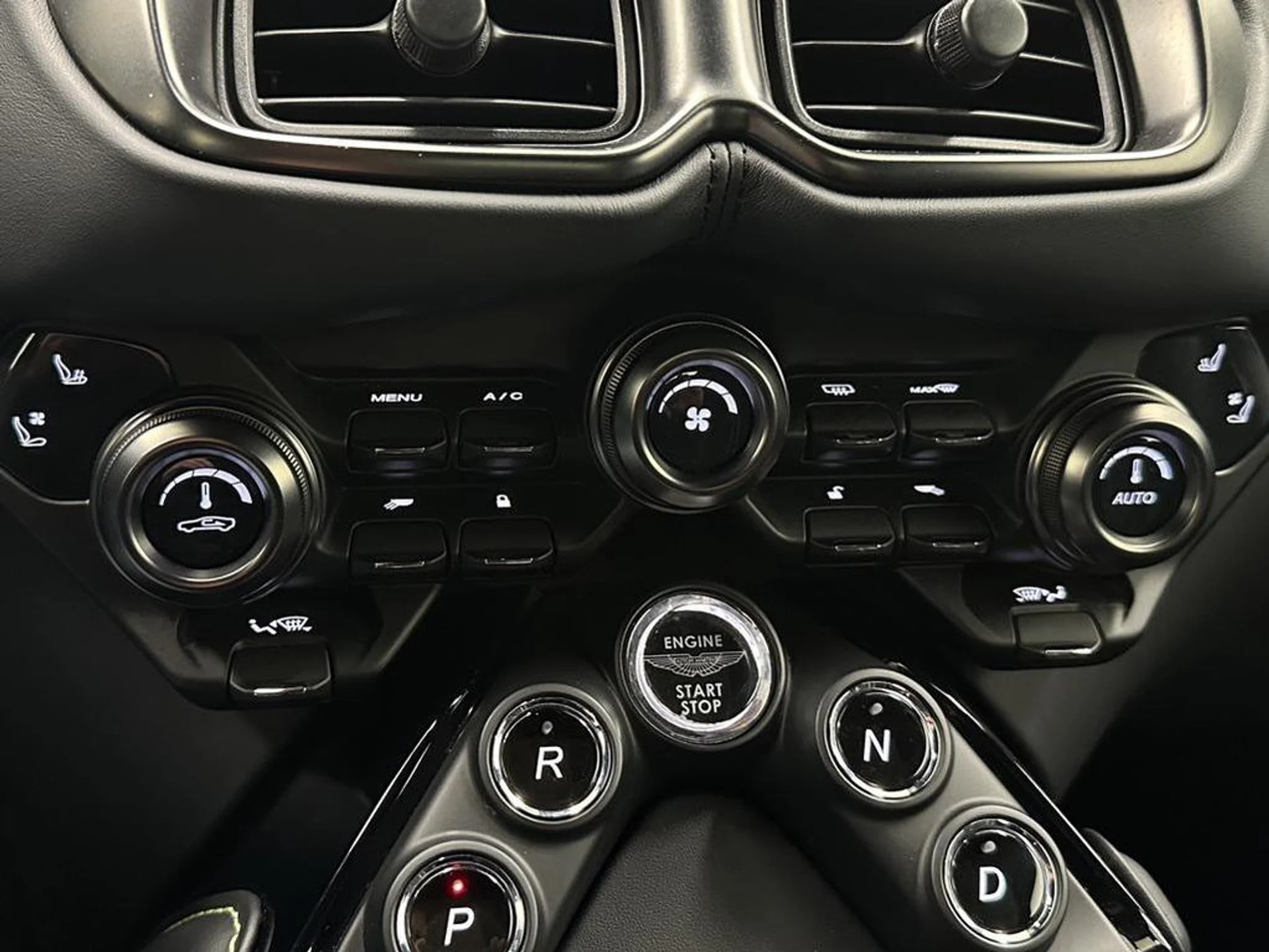 mph069_3865196653_Cxu_WGH_2_MPS_Oo_os_B_Ly_BZ_Cn_T2o_Aw_979f68dffd