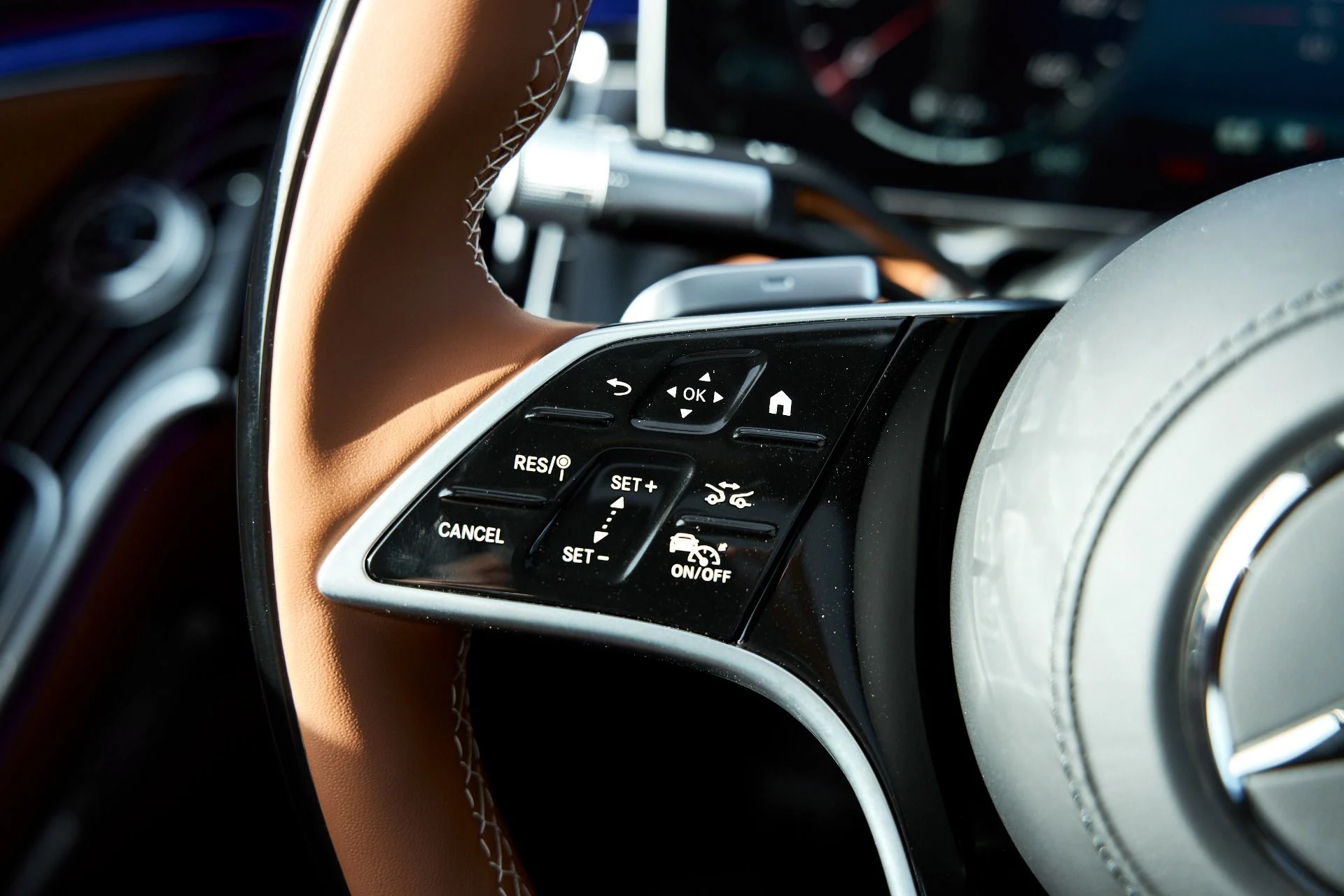 mph069_3881968913_Used_2026_Mercedes_Benz_S_Class_Maybach_S_680_1766455649_81c449cce4