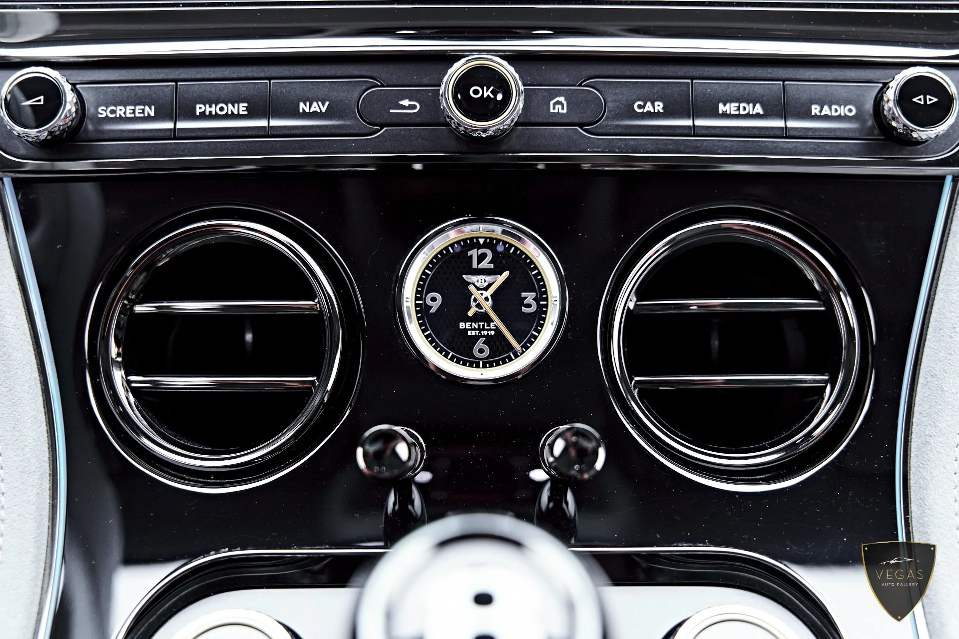 mph069_3883901065_Used_2025_Bentley_Continental_GT_Speed_1782522275_21f60ff752