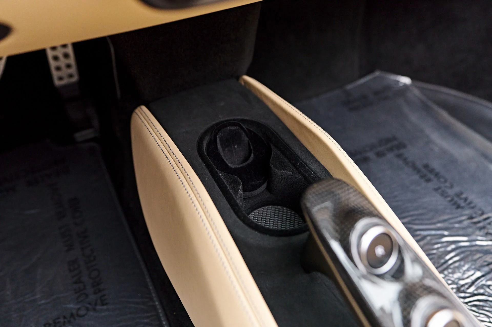 mph069_3884006427_Used_2022_Ferrari_F8_Spider_Base_1769106989_91a5033a4b