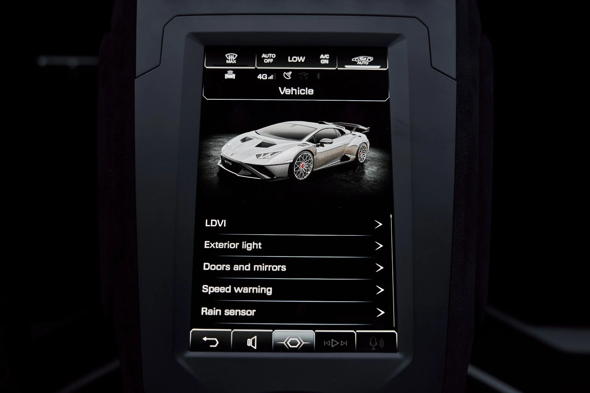 mph069_3896811880_Used_2024_Lamborghini_Huracan_STO_Base_1775782837_d2f18f5e21