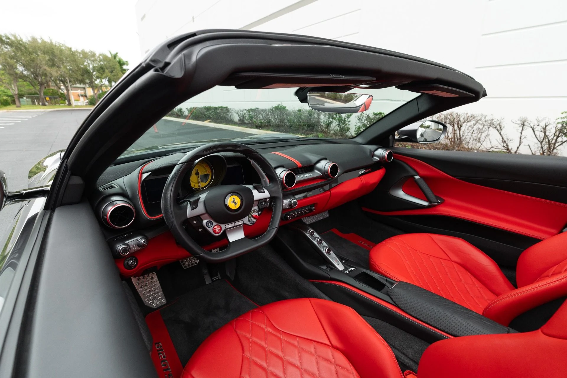 mph069_4017593144_Used_2022_Ferrari_812_GTS_1768274942_9632e2d56f